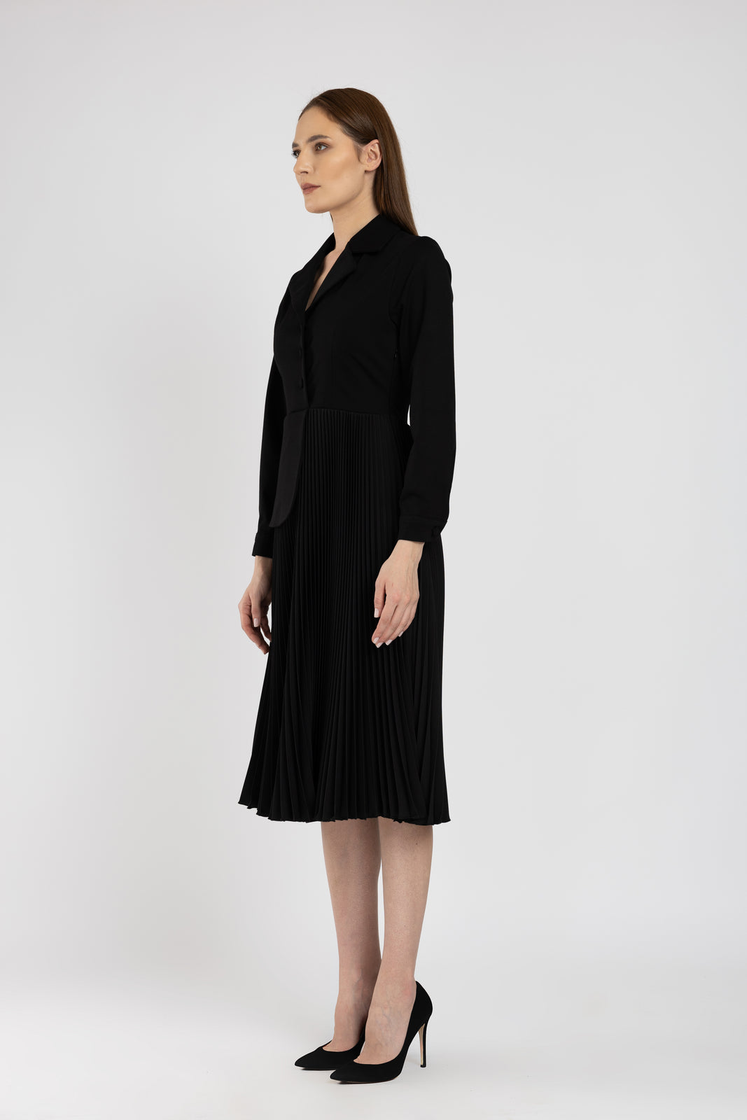 Incarca imaginea in galerie, Rochie tip sacou din jerse negru si fusta neagra solata