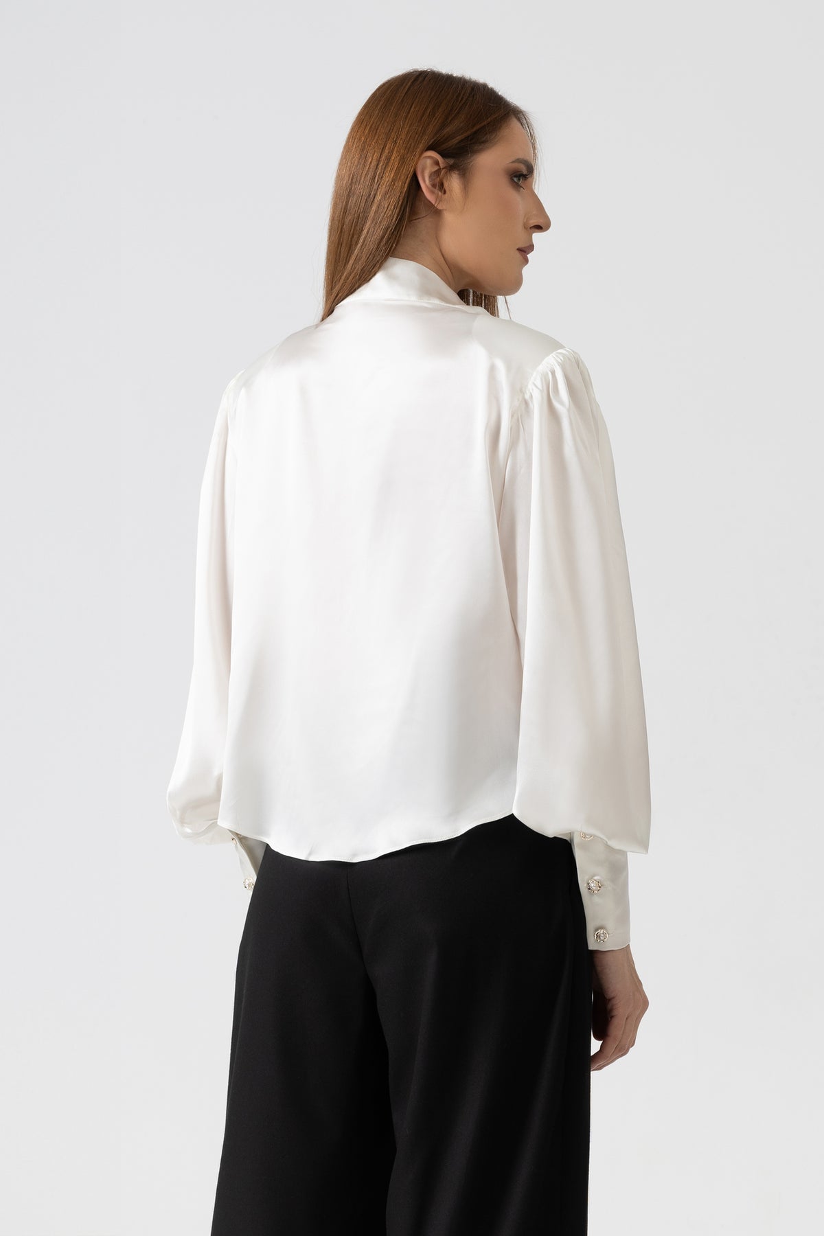 Organza shirt with ivory natural silk and floral embroidery