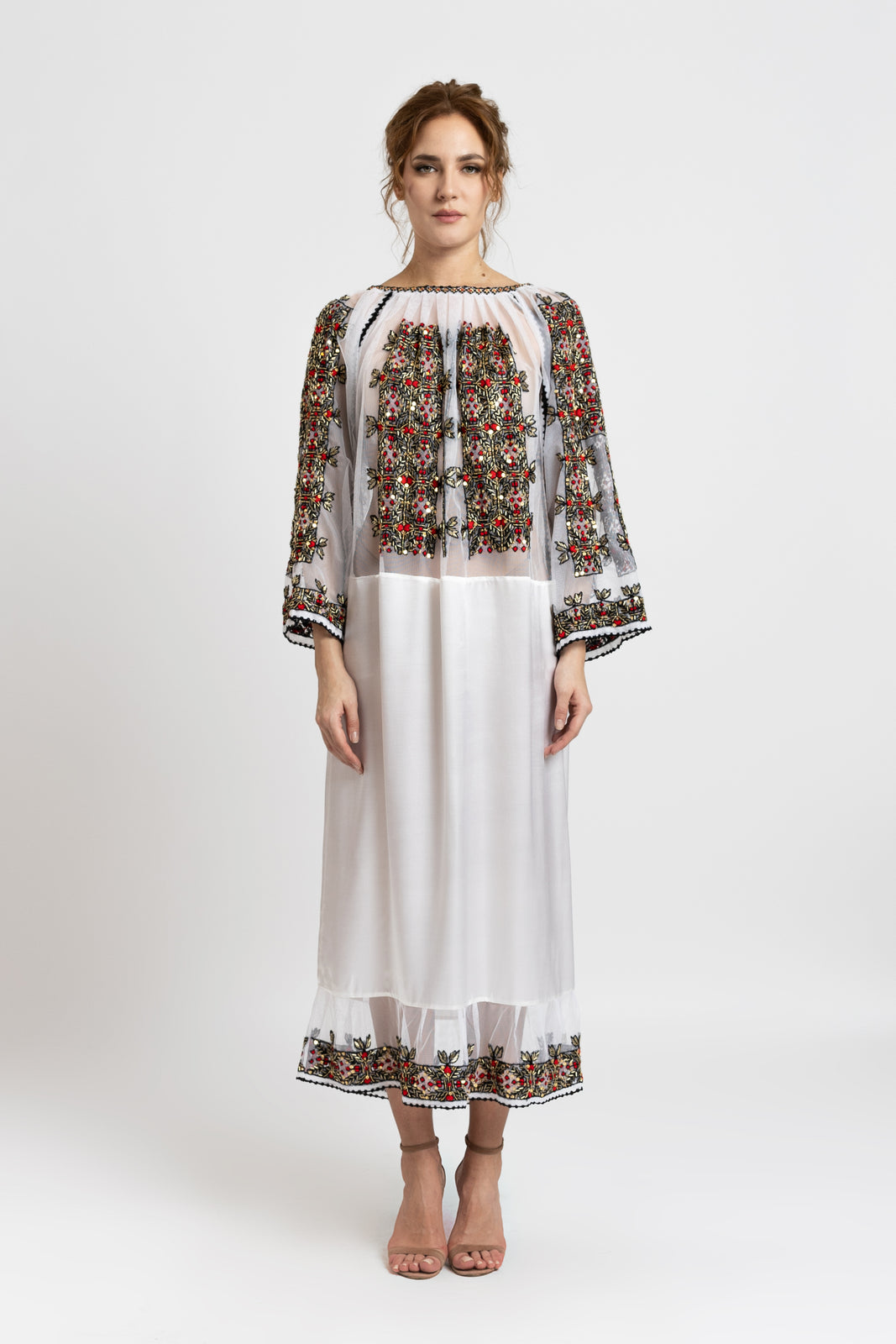 Load image into Gallery viewer, Hand-sewn ie dress on tulle and silk skirt