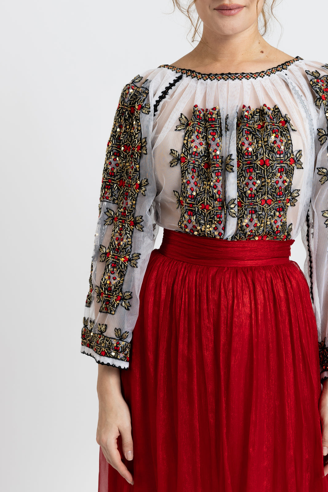 Load image into Gallery viewer, Hand-sewn ie dress on tulle and silk skirt