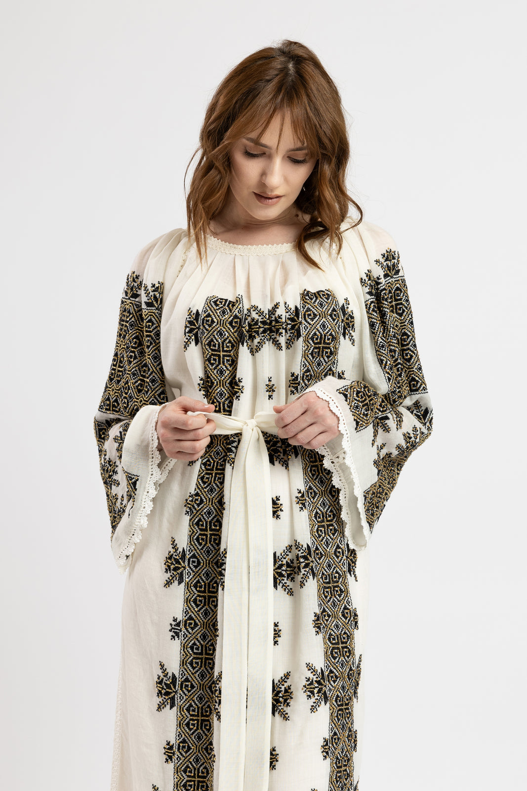 Incarca imaginea in galerie, Rochie din lana merin cusuta manual