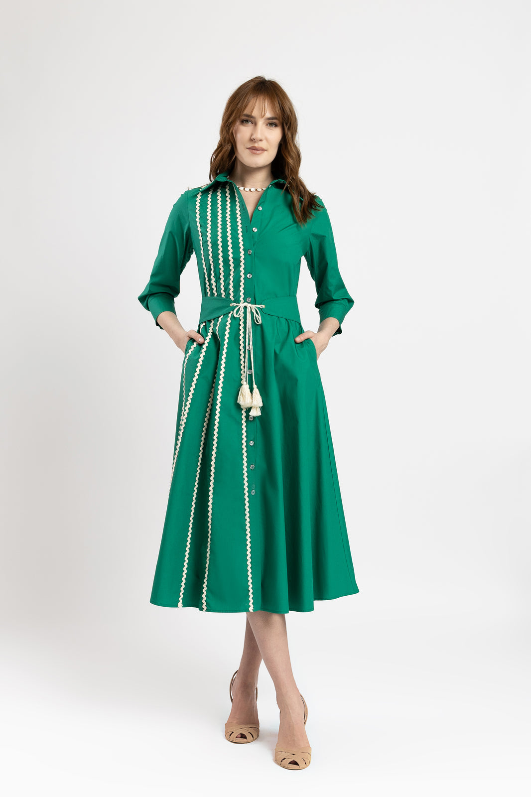 Incarca imaginea in galerie, Rochie camasa verde deschis cu aplicatii macrame