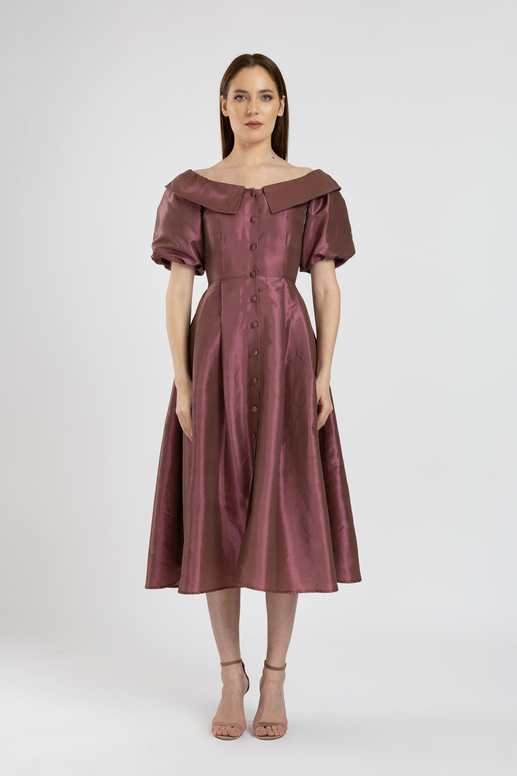Incarca imaginea in galerie, Rochie eleganta midi din tafta violet cu umeri decupati
