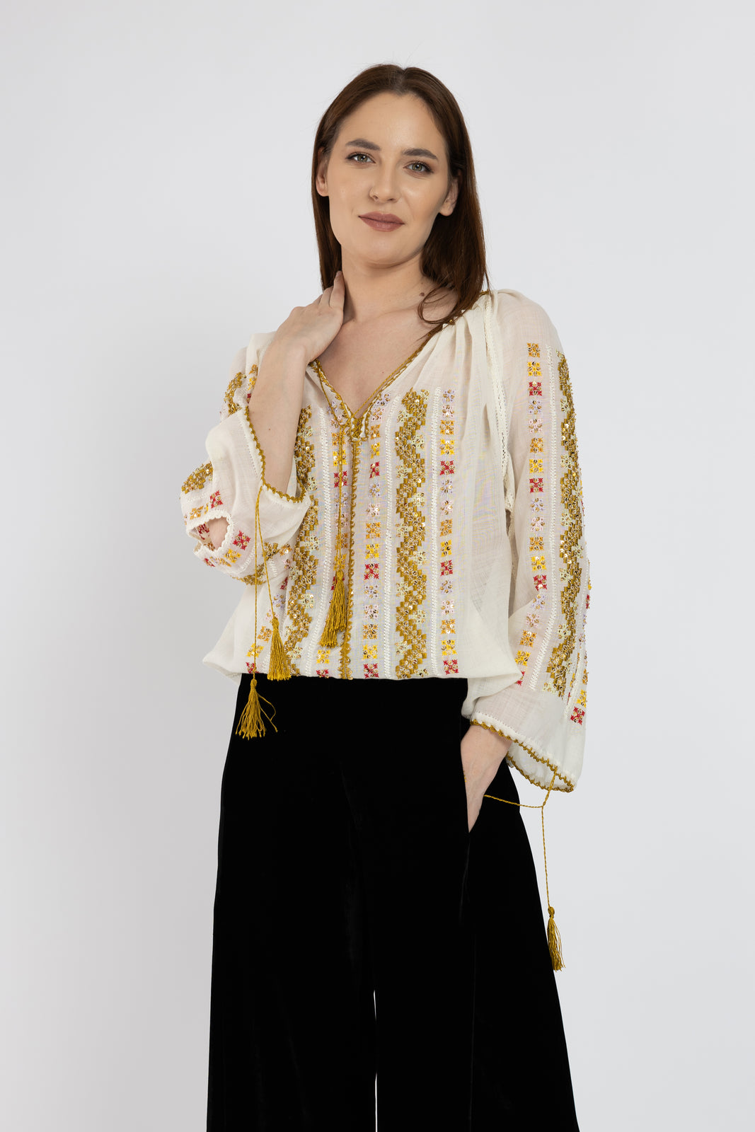 Incarca imaginea in galerie, Bluza tip ie cusuta manual pe lana merin