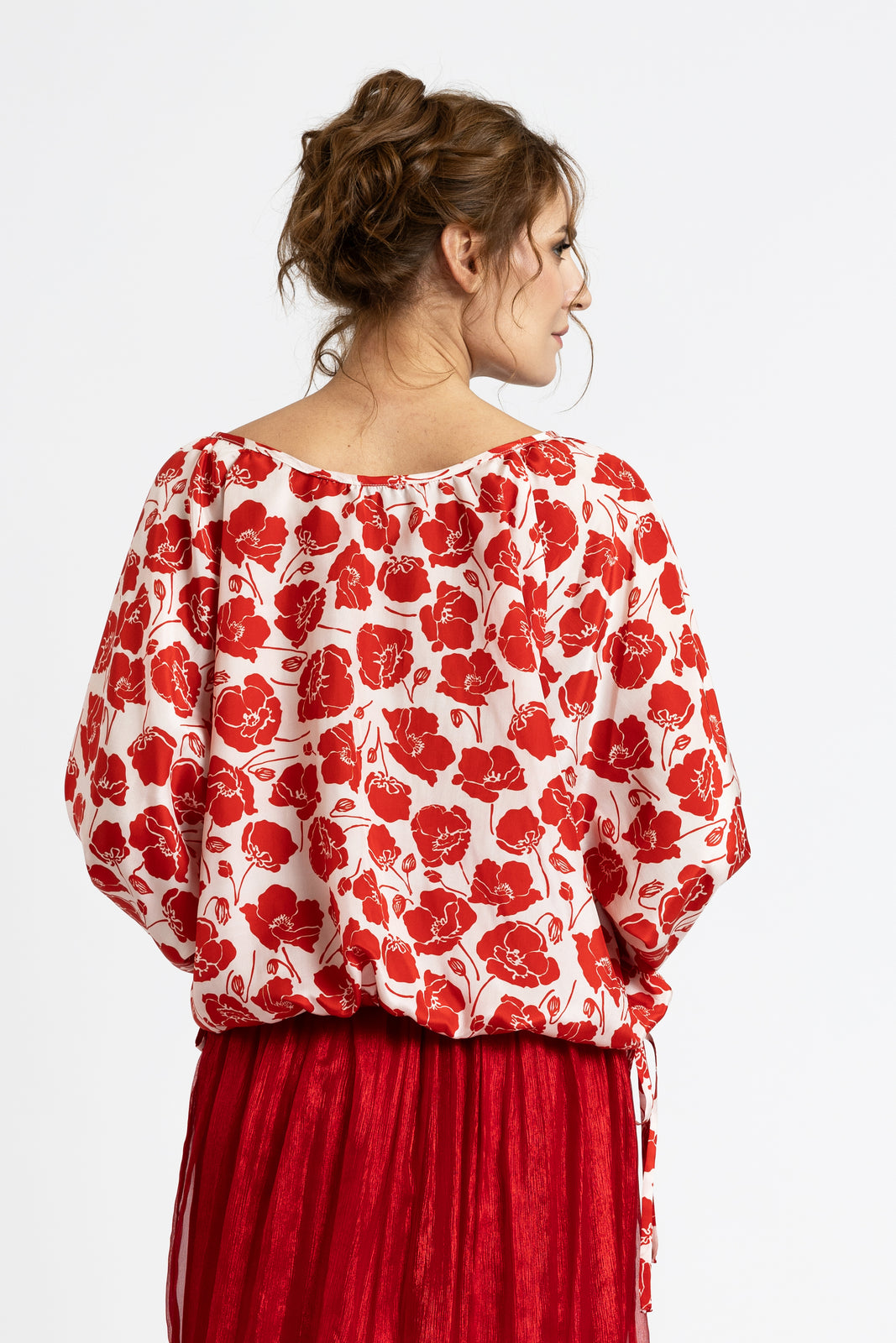 Incarca imaginea in galerie, Bluza din matase cu imprimeu rosu