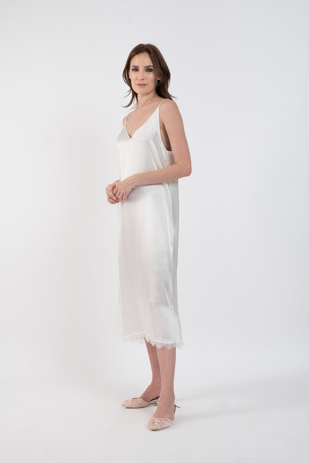 Incarca imaginea in galerie, Furou ivoire lung din matase naturala si dantela chantily