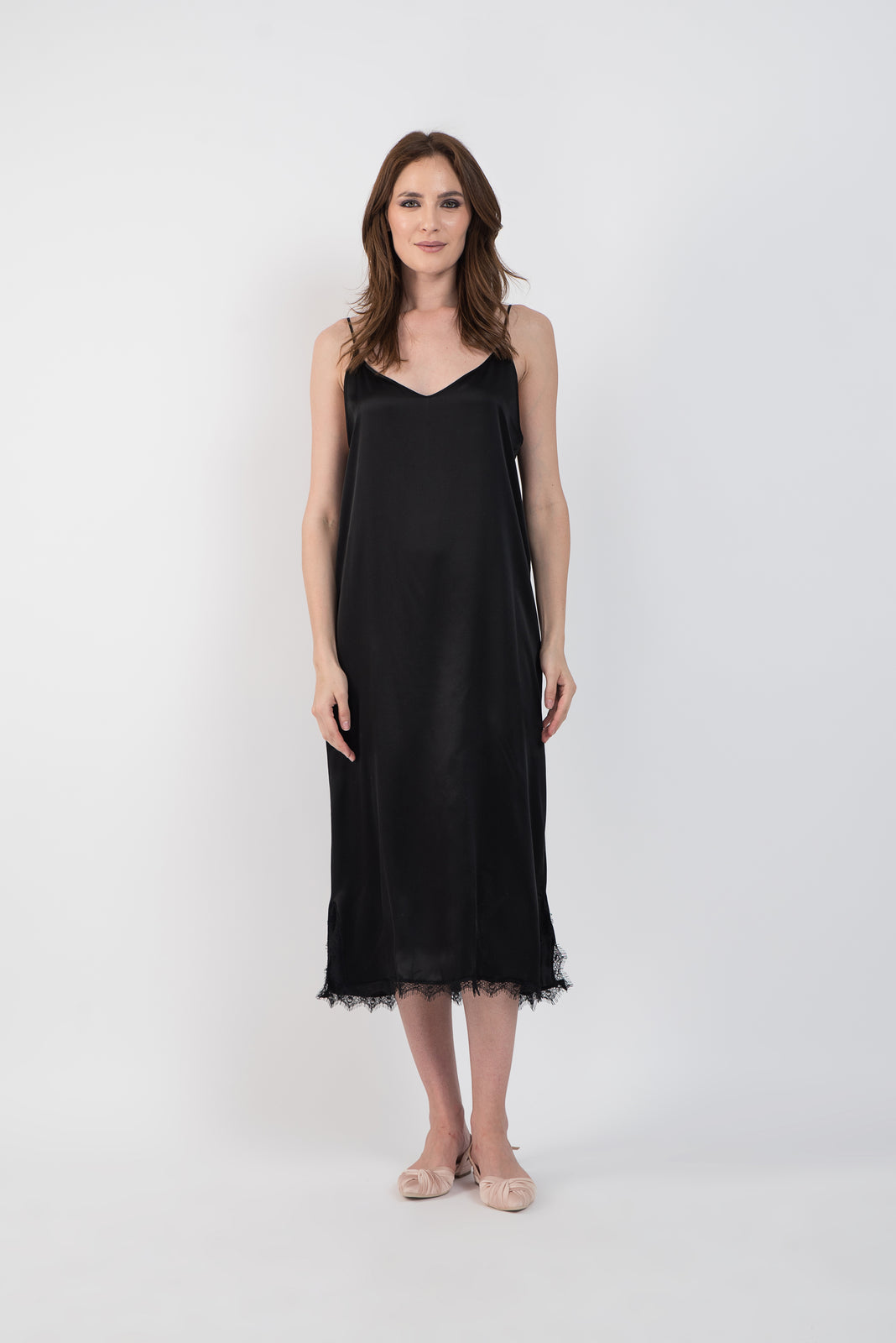 Incarca imaginea in galerie, Furou negru lung din matase naturala si dantela chantily