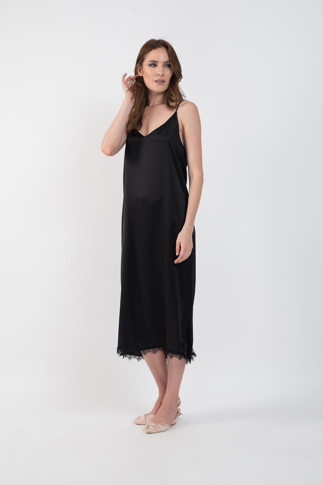 Incarca imaginea in galerie, Furou negru lung din matase naturala si dantela chantily