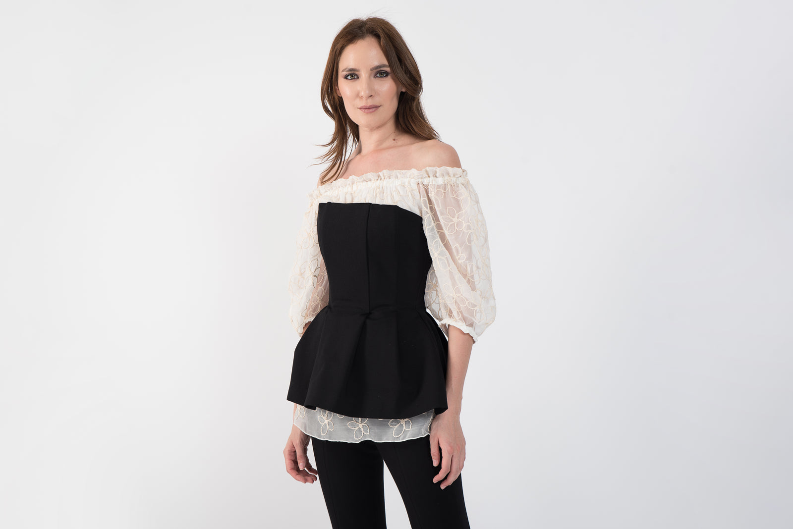 Incarca imaginea in galerie, Corset negru din jerse cu volane in talie