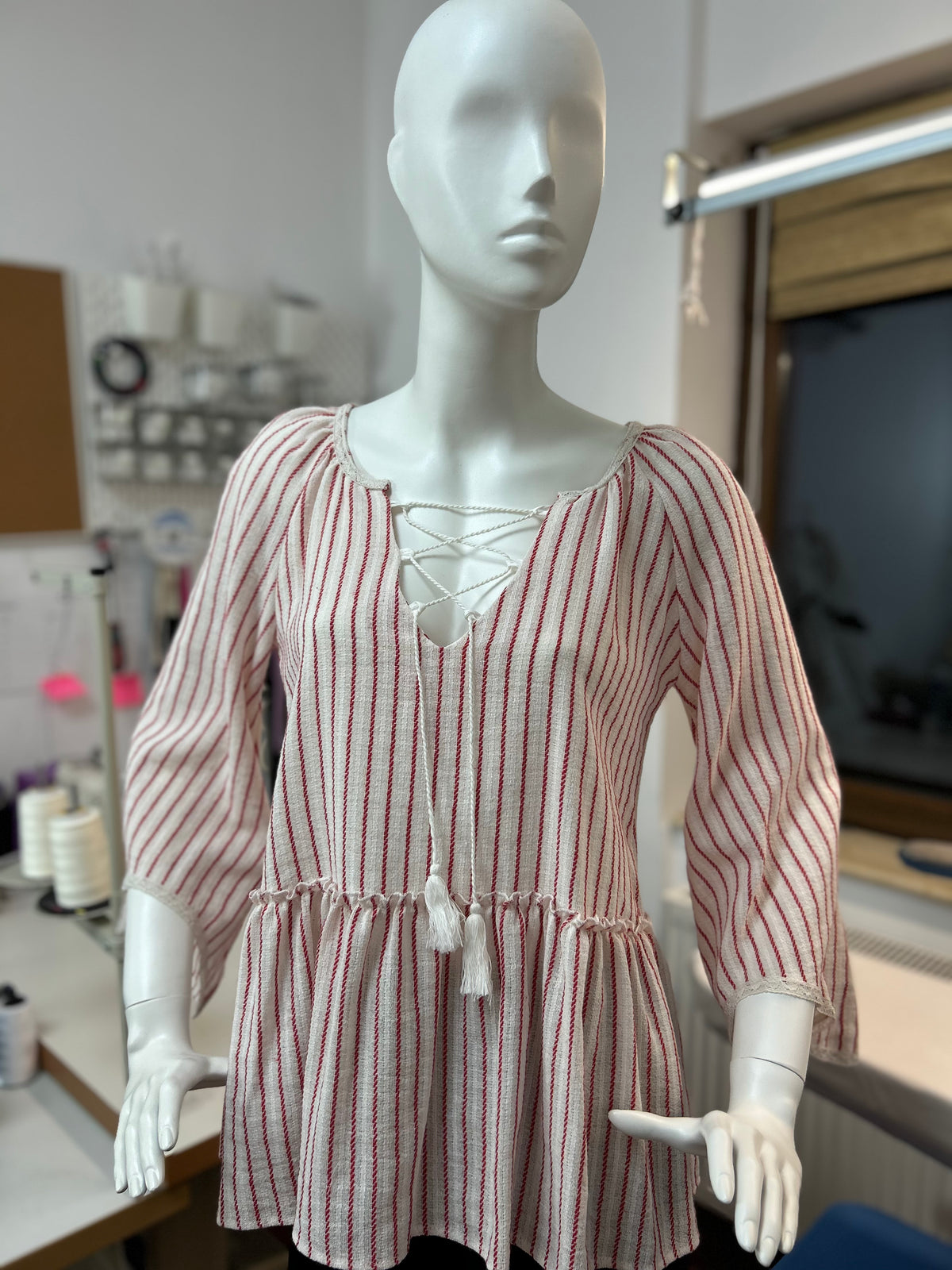 Incarca imaginea in galerie, Bluza tip ie din bumbac