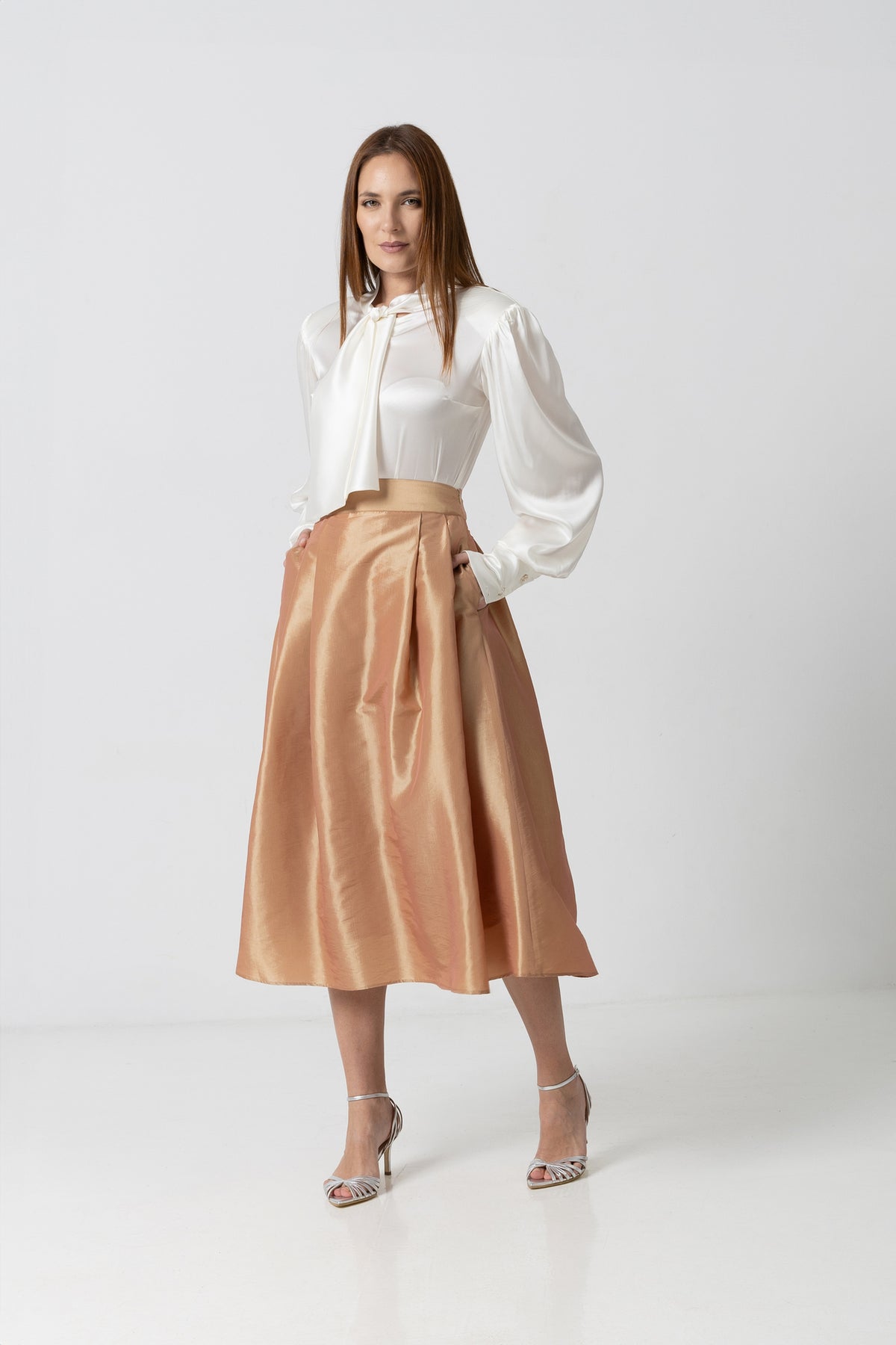 Midi white taffeta skirt
