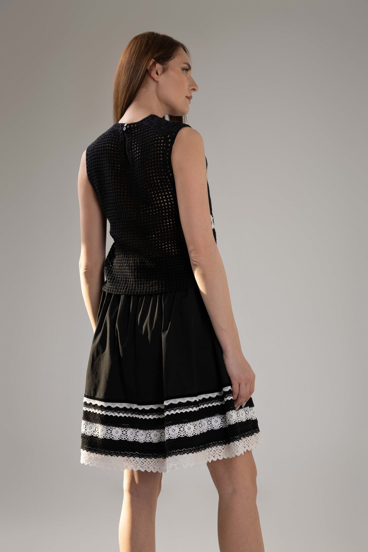 Yellow midi pleated skirt with elastic band