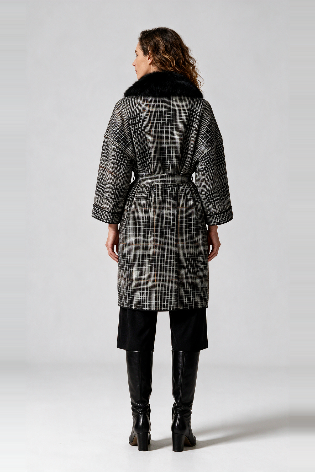 Short skirt woven in a warp