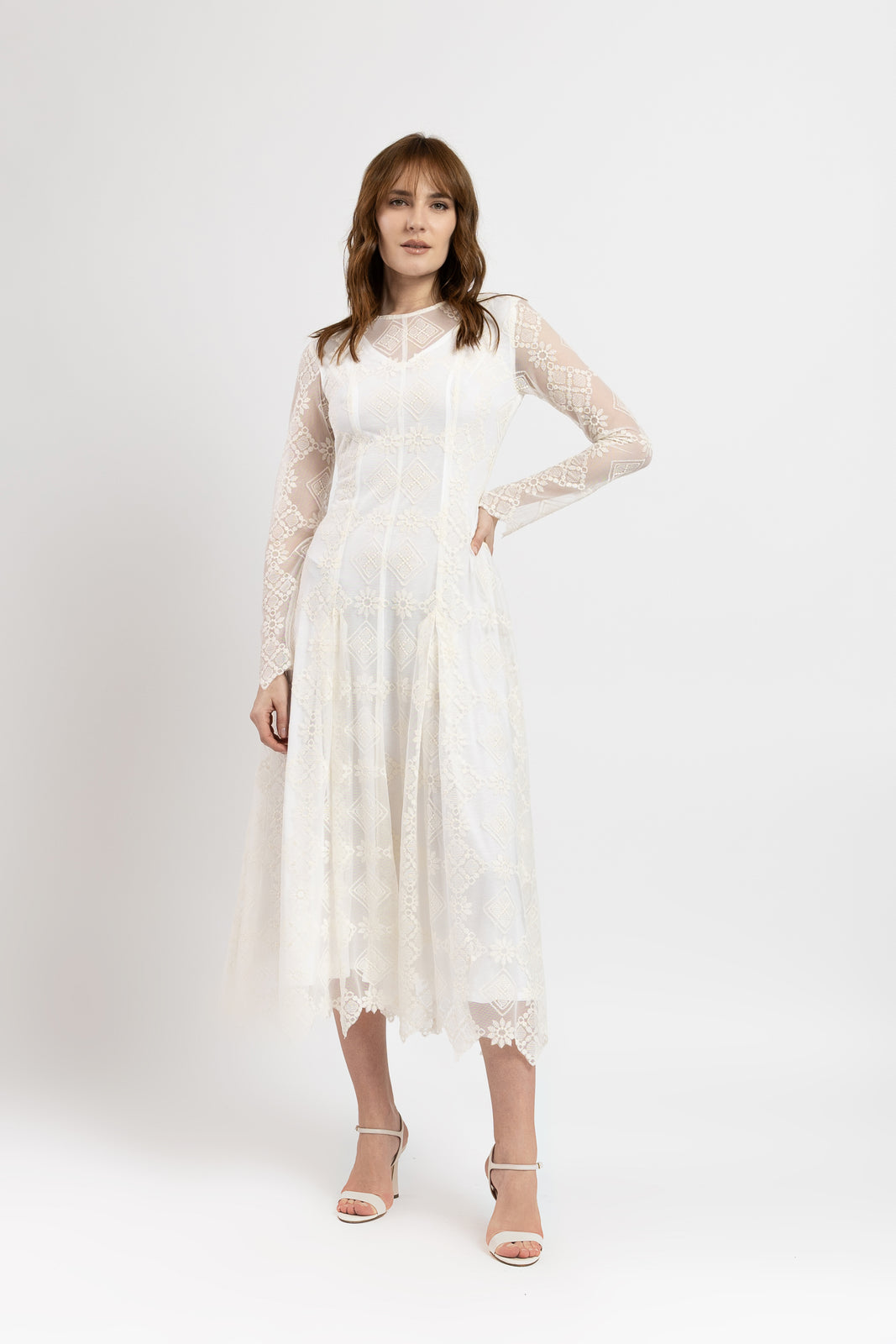 Incarca imaginea in galerie, Rochie midi din tulle brodat ivoar cu maneci lungi
