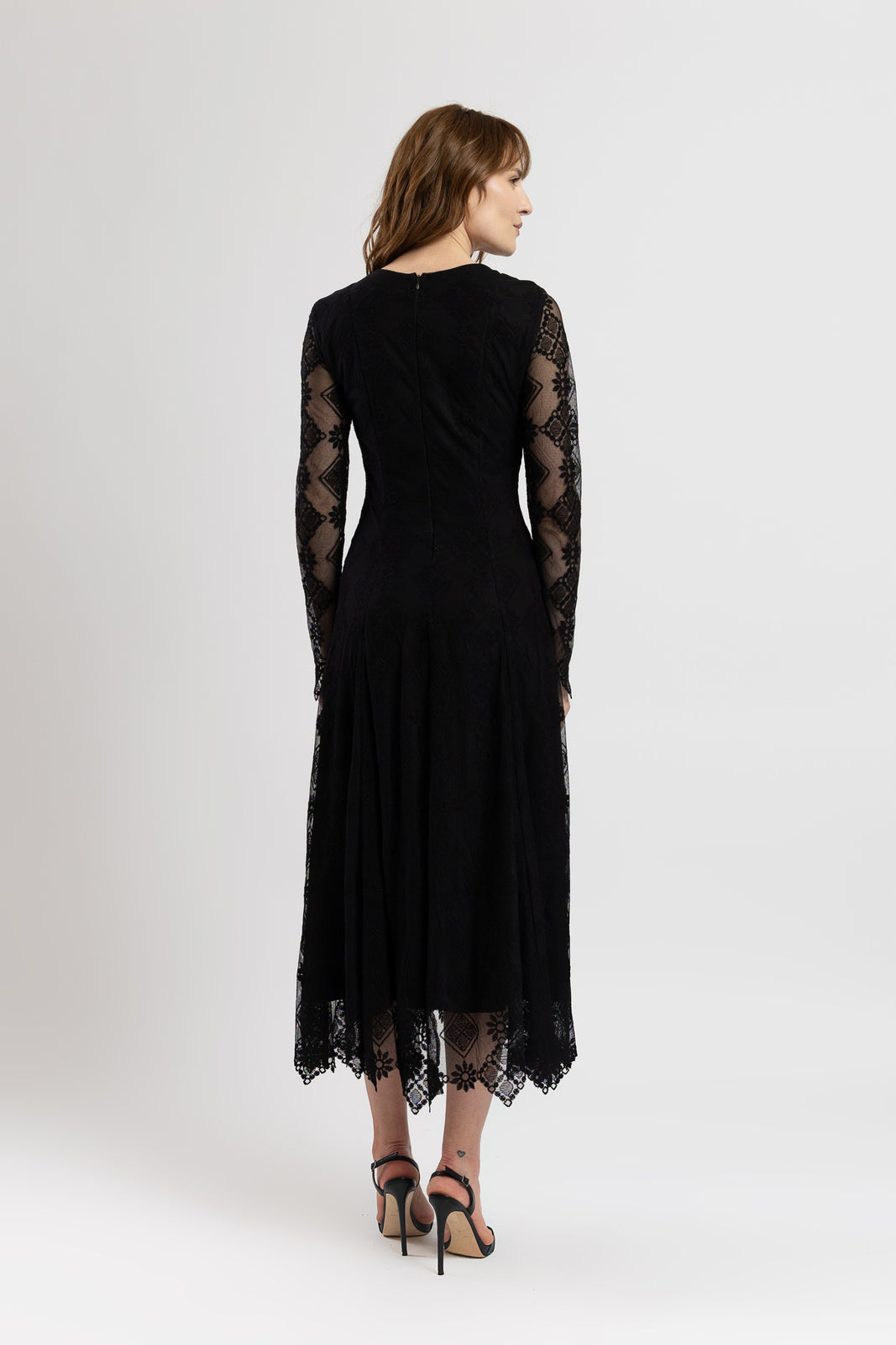 Incarca imaginea in galerie, Rochie midi din tulle brodat negru cu maneci lungi