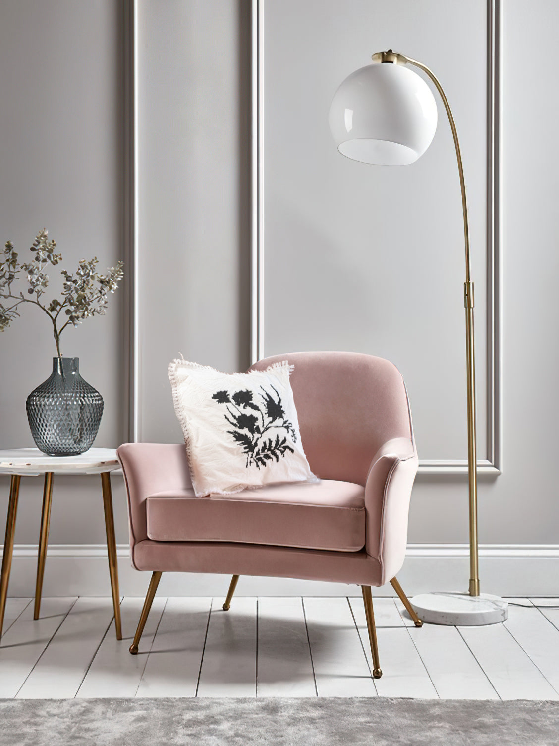 Incarca imaginea in galerie, Perna decorativa din panza topita cu broderie neagra