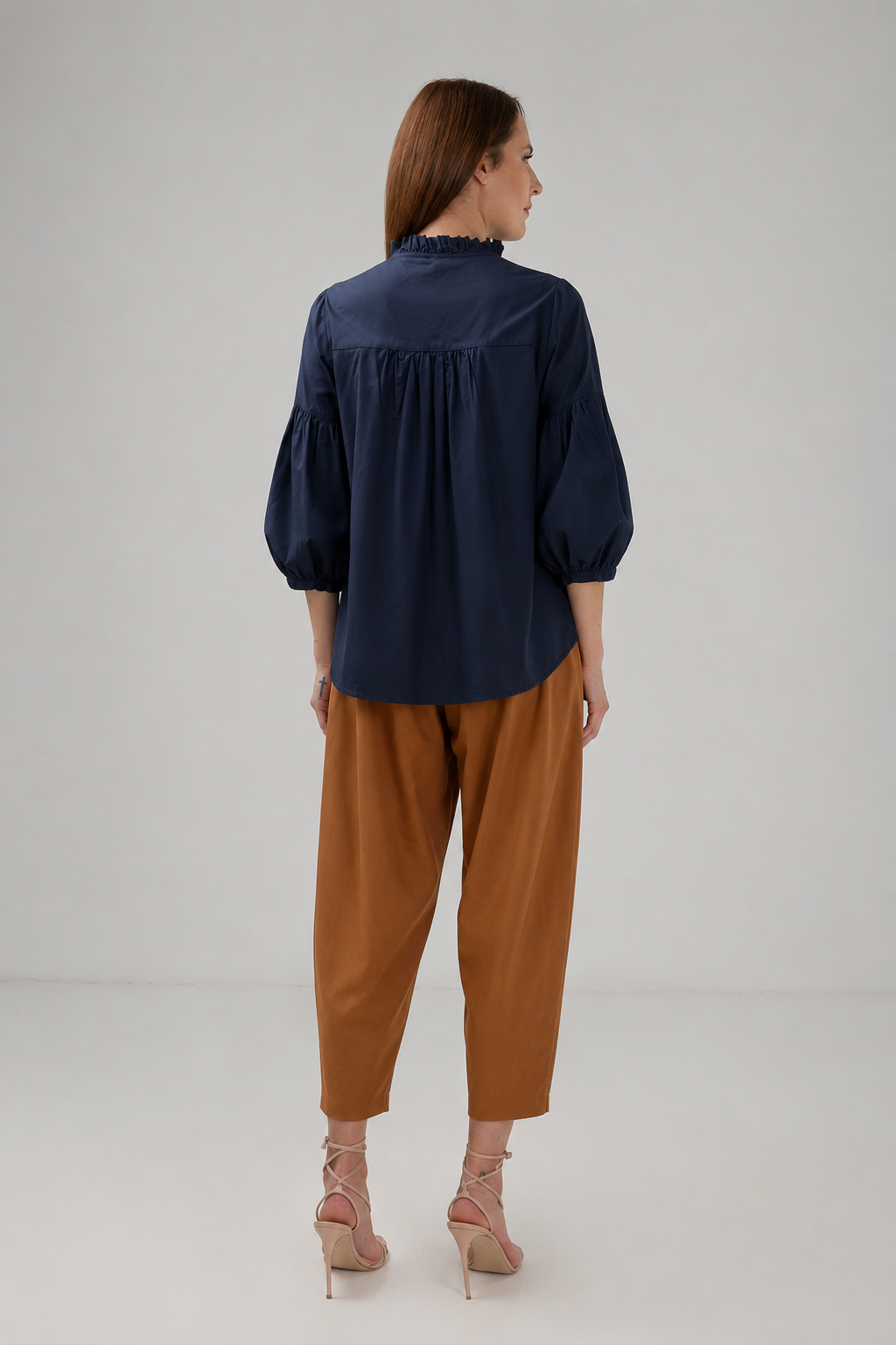 Load image into Gallery viewer, Dark green cotton shirt dress with macrame applications
