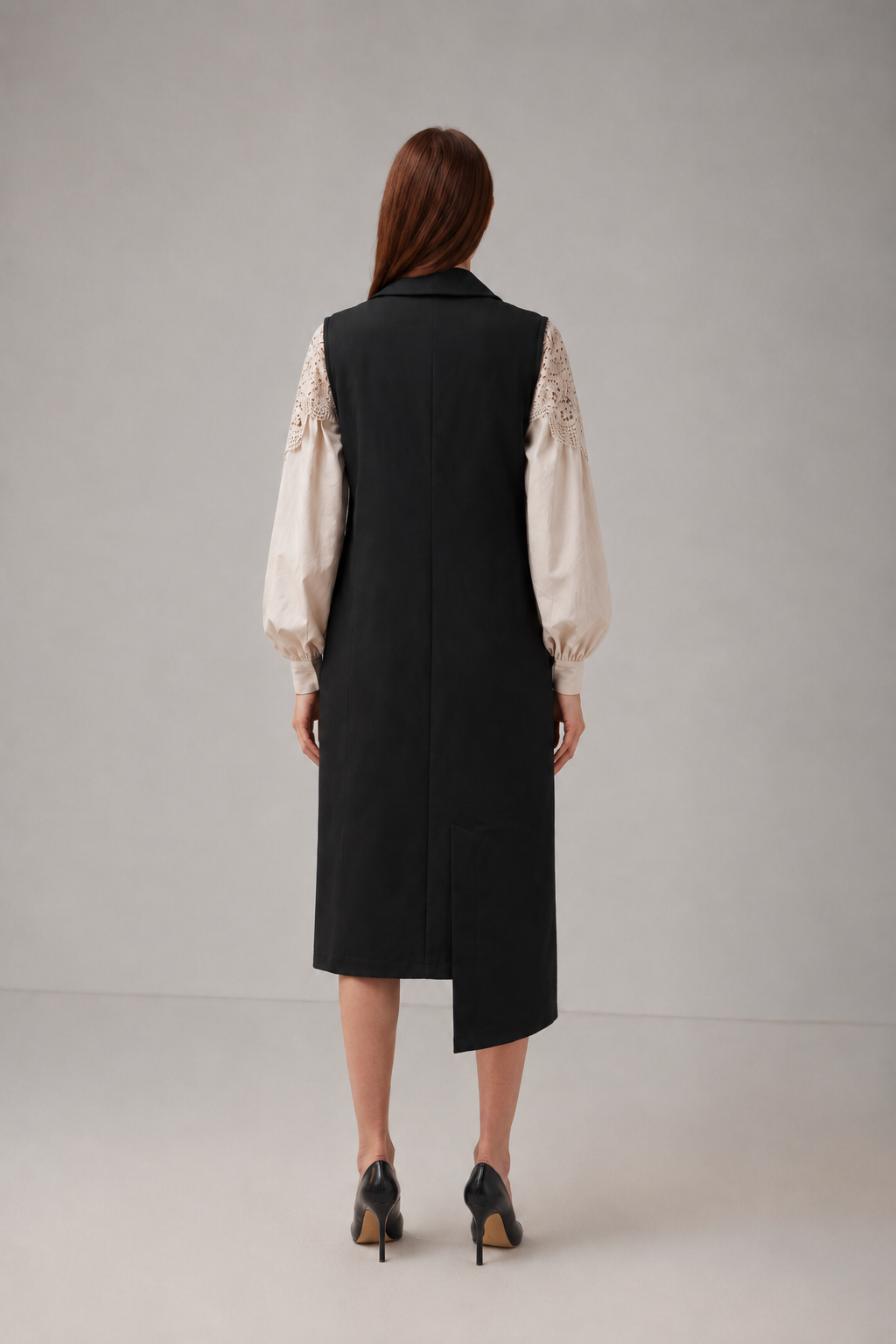 Load image into Gallery viewer, Midi dress in printed viscose and macrame appliqué