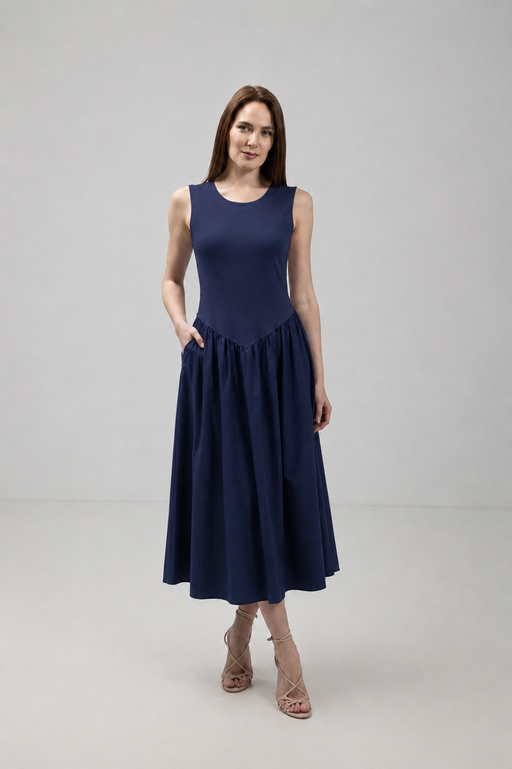Incarca imaginea in galerie, Rochie Midi Cu Bust Din Jerse Și Fustă Amplă Din Bumbac Bleumarin