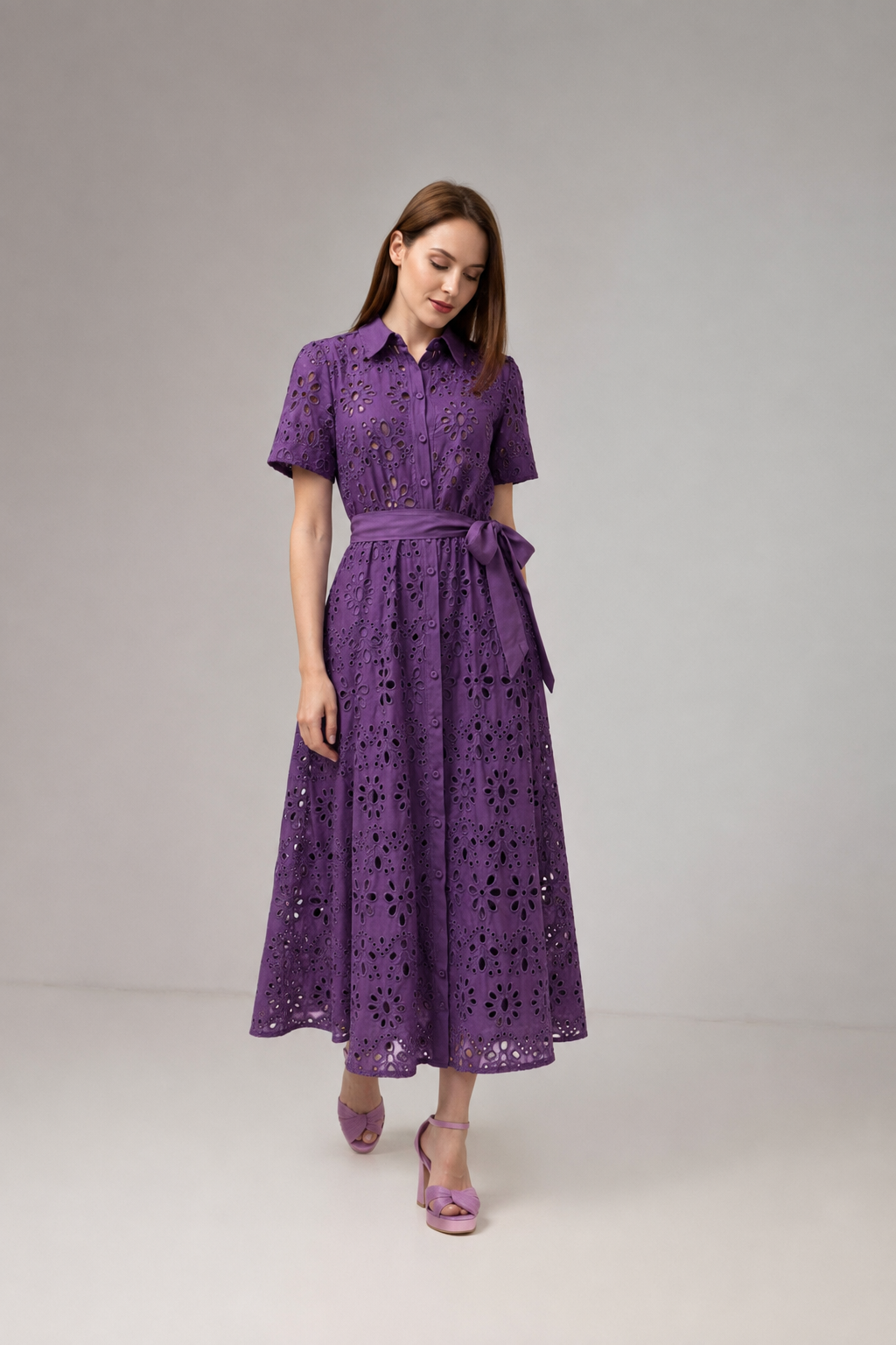 Incarca imaginea in galerie, Rochie Cămașă Lungă Mov cu Broderie Decupată