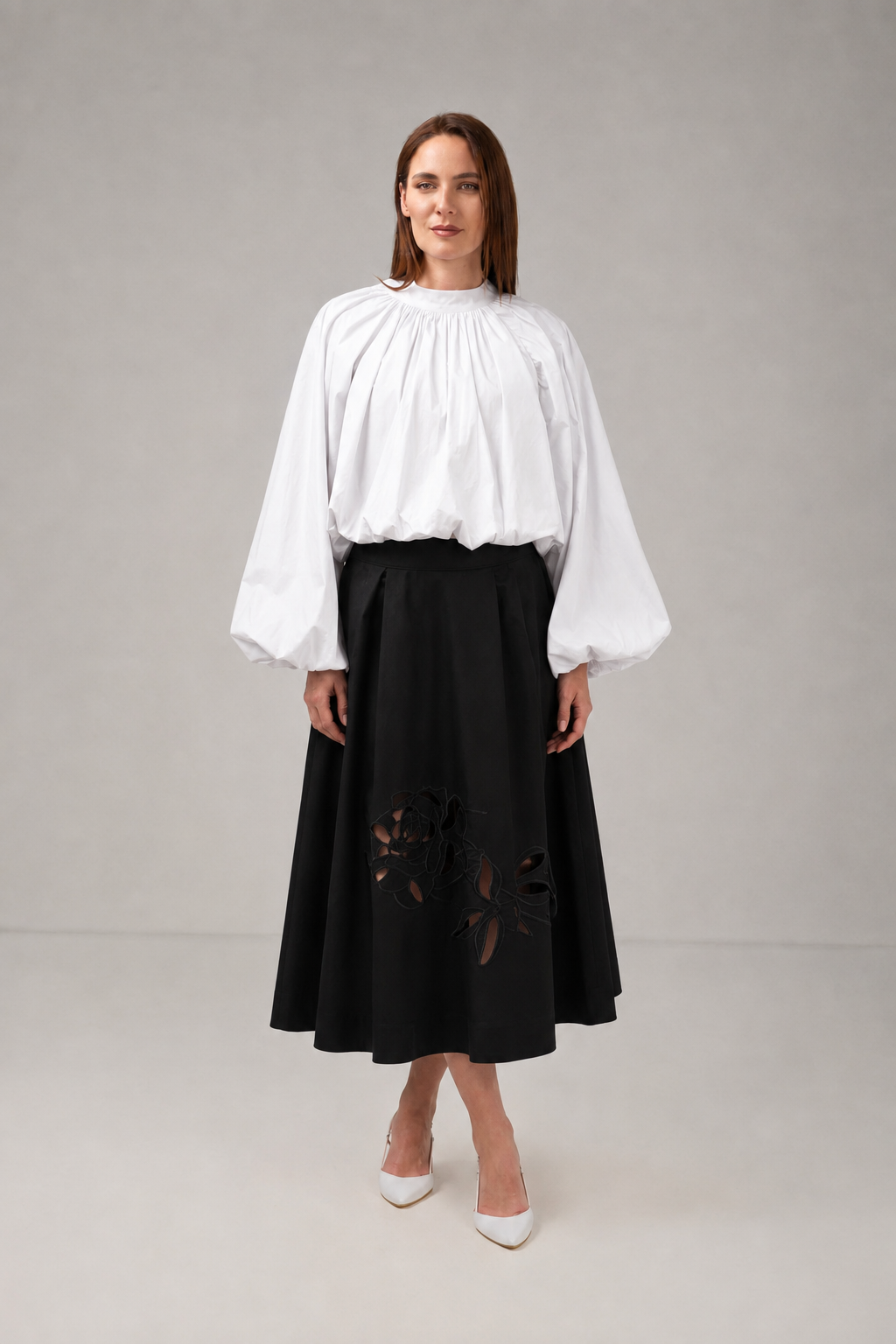 Load image into Gallery viewer, Dark green cotton shirt dress with macrame applications