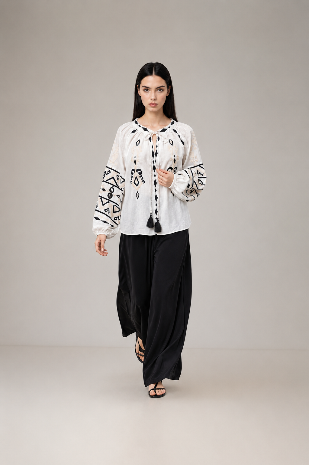 Load image into Gallery viewer, The blouse is made of viscose