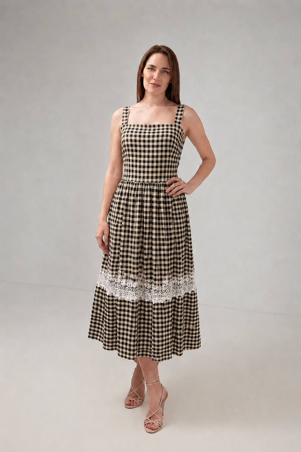 Load image into Gallery viewer, Dark green cotton shirt dress with macrame applications