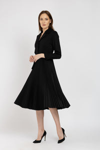 Rochie din jerse negru si fusta plisata neagra