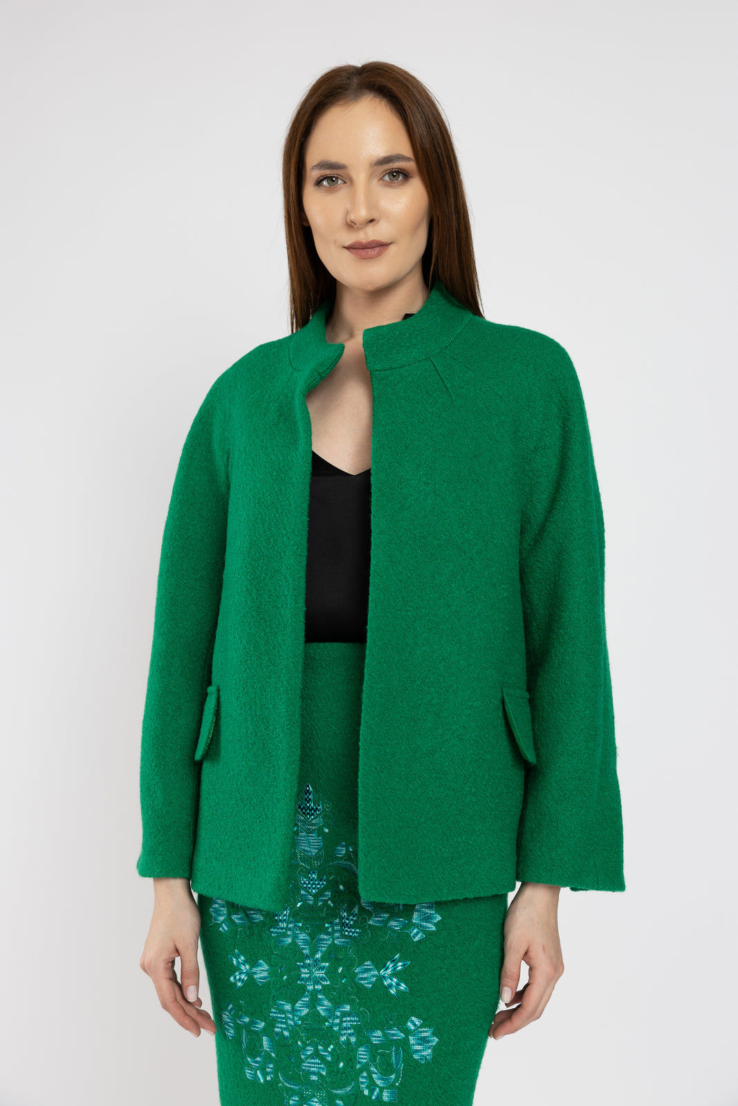 Incarca imaginea in galerie, Jacheta verde scurta din lana cu guler drept