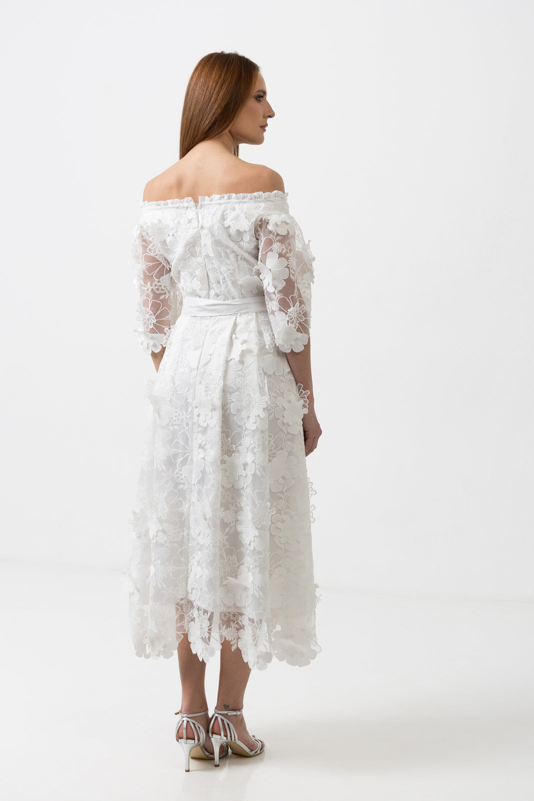 Load image into Gallery viewer, Dusty pink midi dress with cut-out shoulders