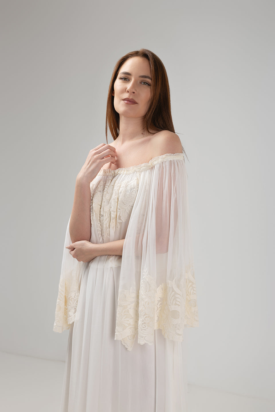 Load image into Gallery viewer, Midi white taffeta skirt