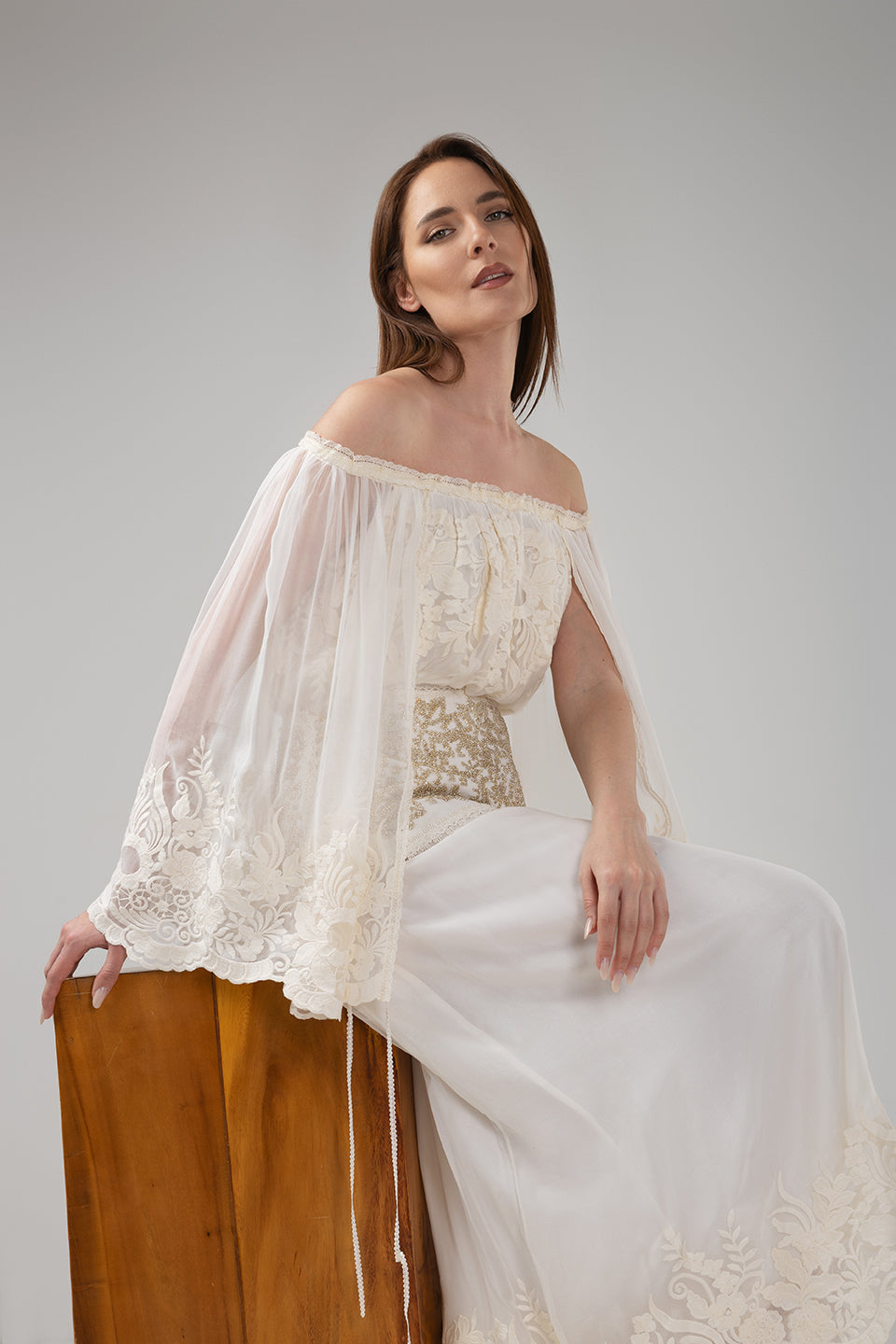 Load image into Gallery viewer, Midi white taffeta skirt