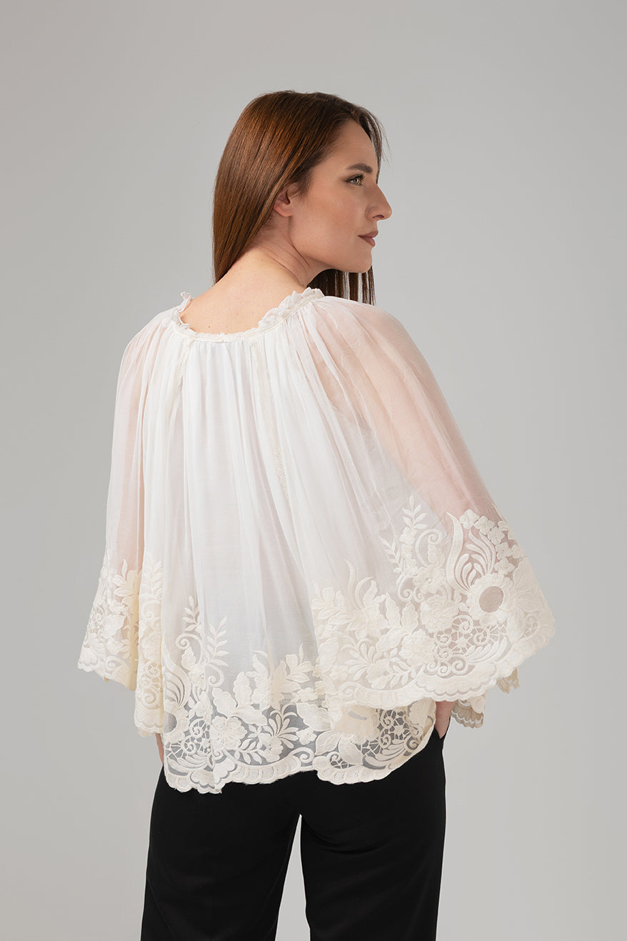 Incarca imaginea in galerie, Bluză ivoar din mătase naturală cu broderie florală și croială vaporoasă