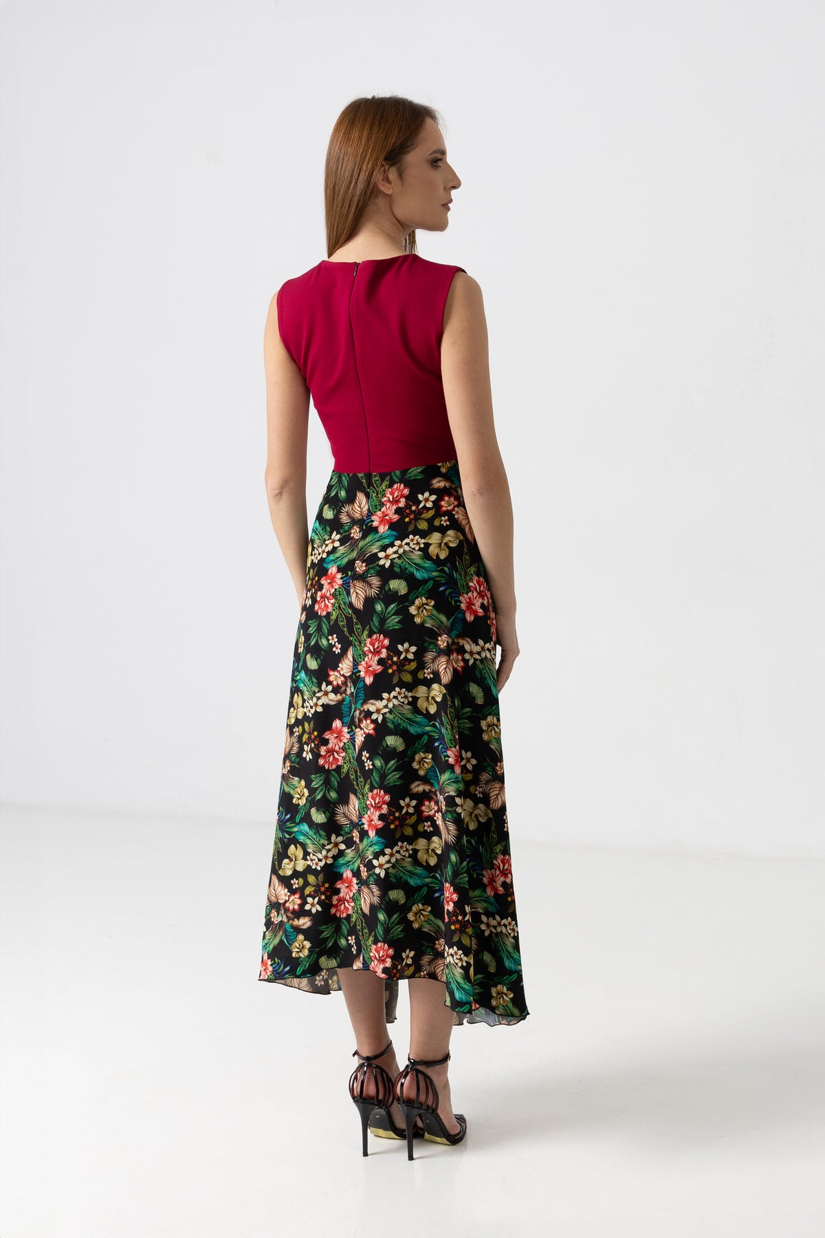 Rochie elegantă midi cu bust din jerse roșu și fustă din mătase florală