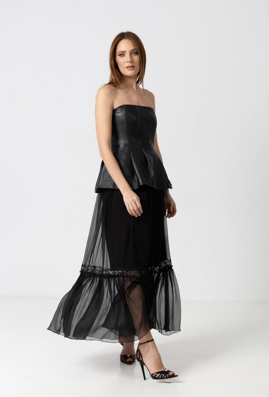 Load image into Gallery viewer, Organza shirt with ivory natural silk and floral embroidery