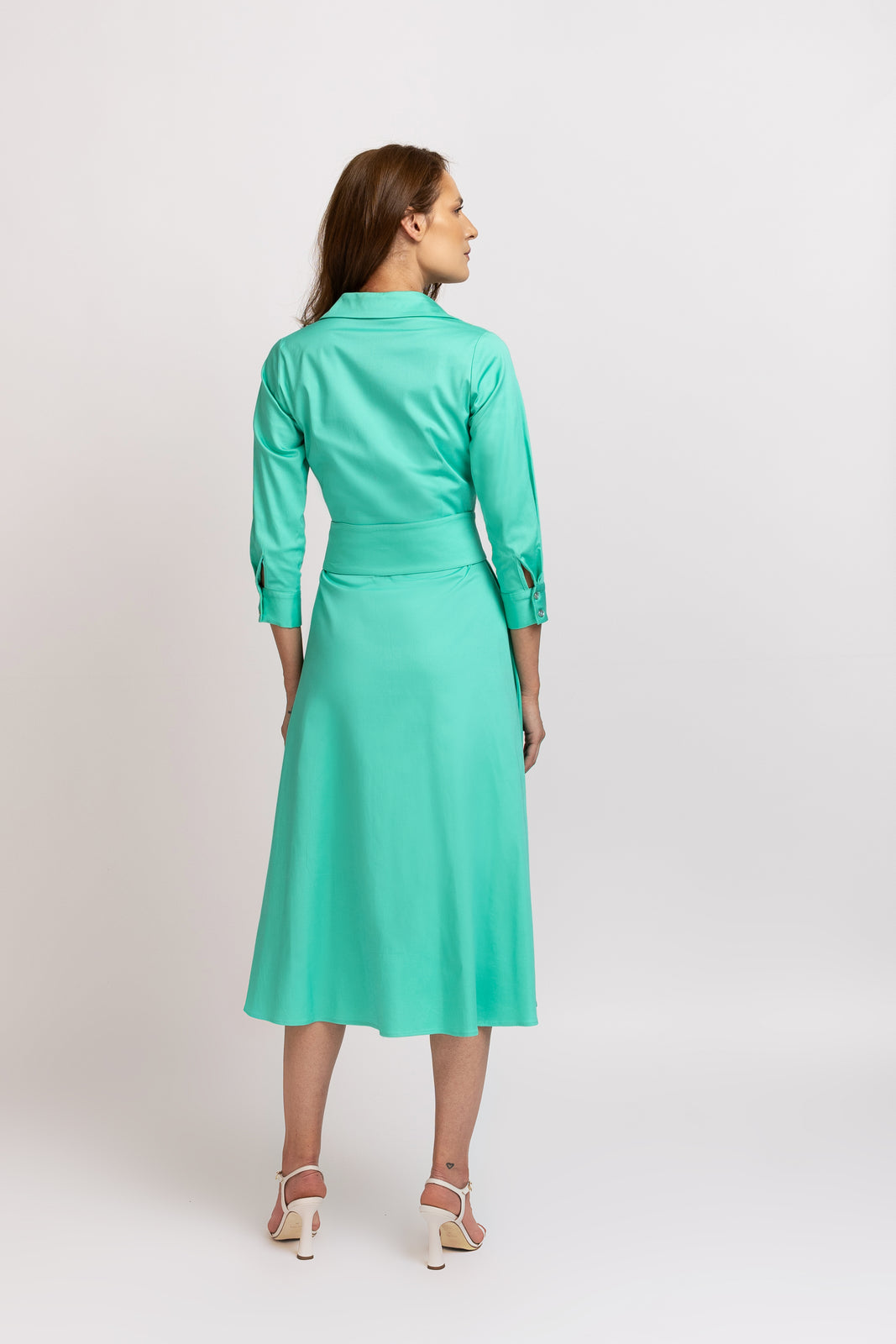 Incarca imaginea in galerie, Rochie camasa din bumbac verde menta cu aplicatii macrame