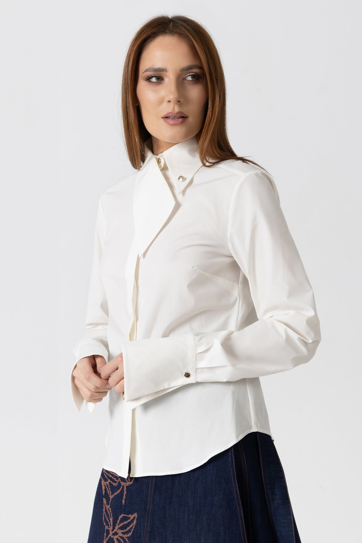 Organza shirt with ivory natural silk and floral embroidery