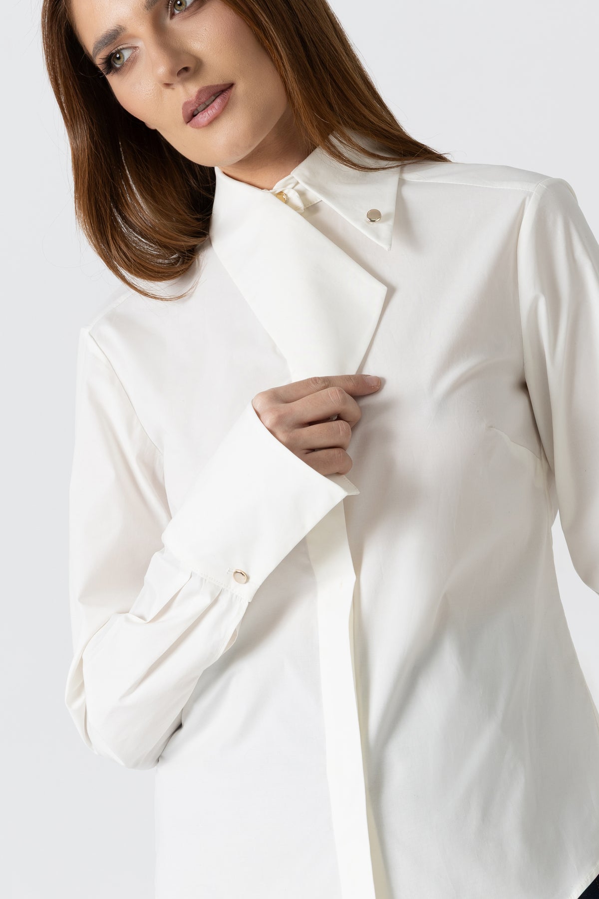 Organza shirt with ivory natural silk and floral embroidery