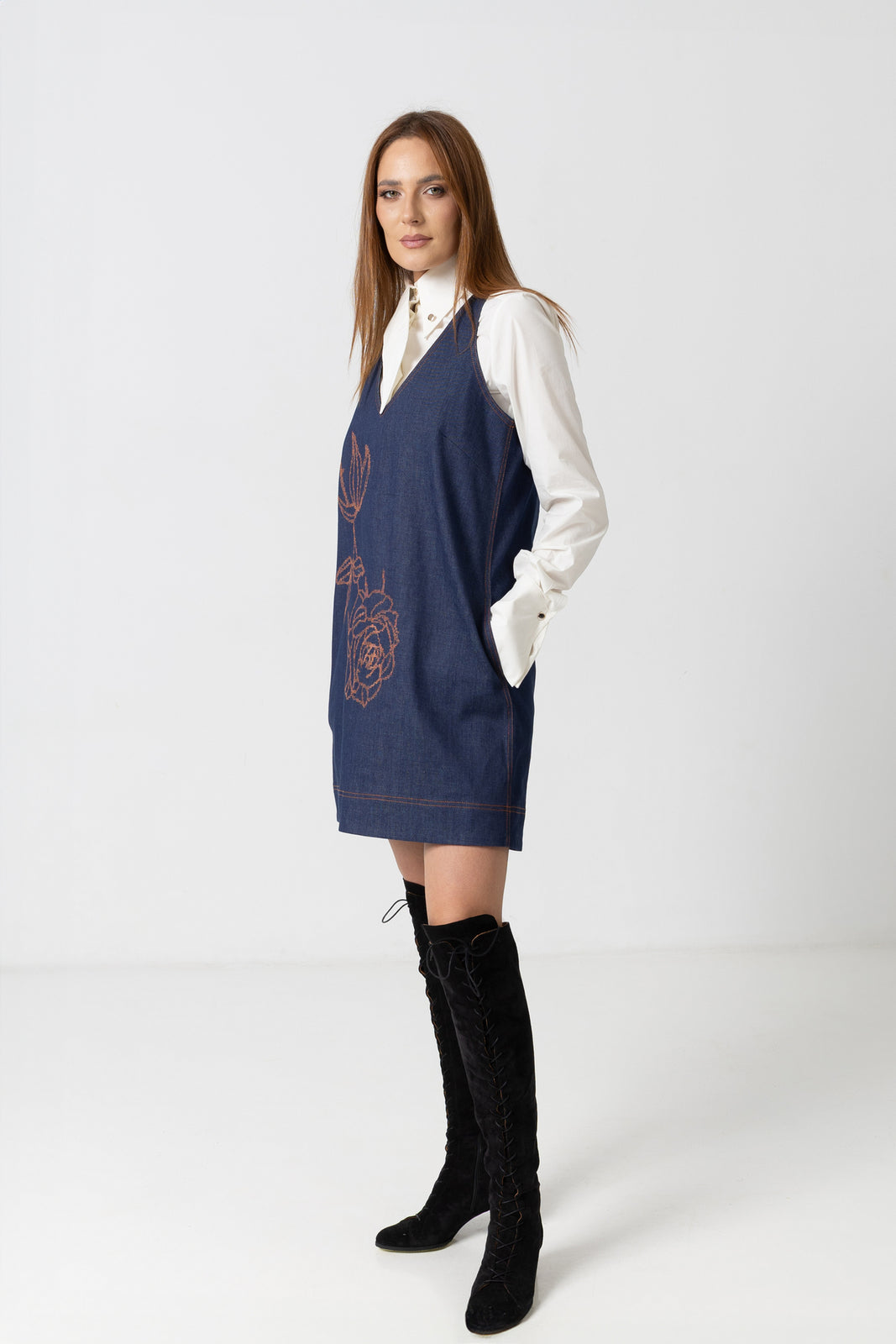 Load image into Gallery viewer, Dusty pink midi dress with cut-out shoulders