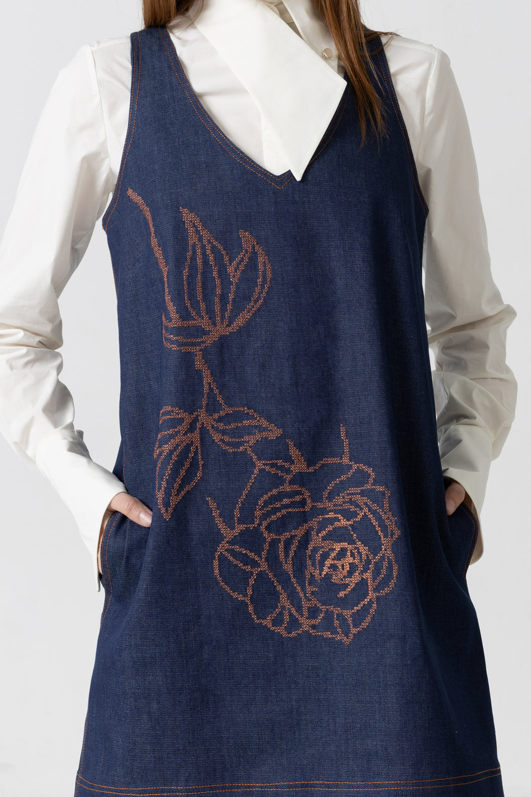 Load image into Gallery viewer, Dusty pink midi dress with cut-out shoulders