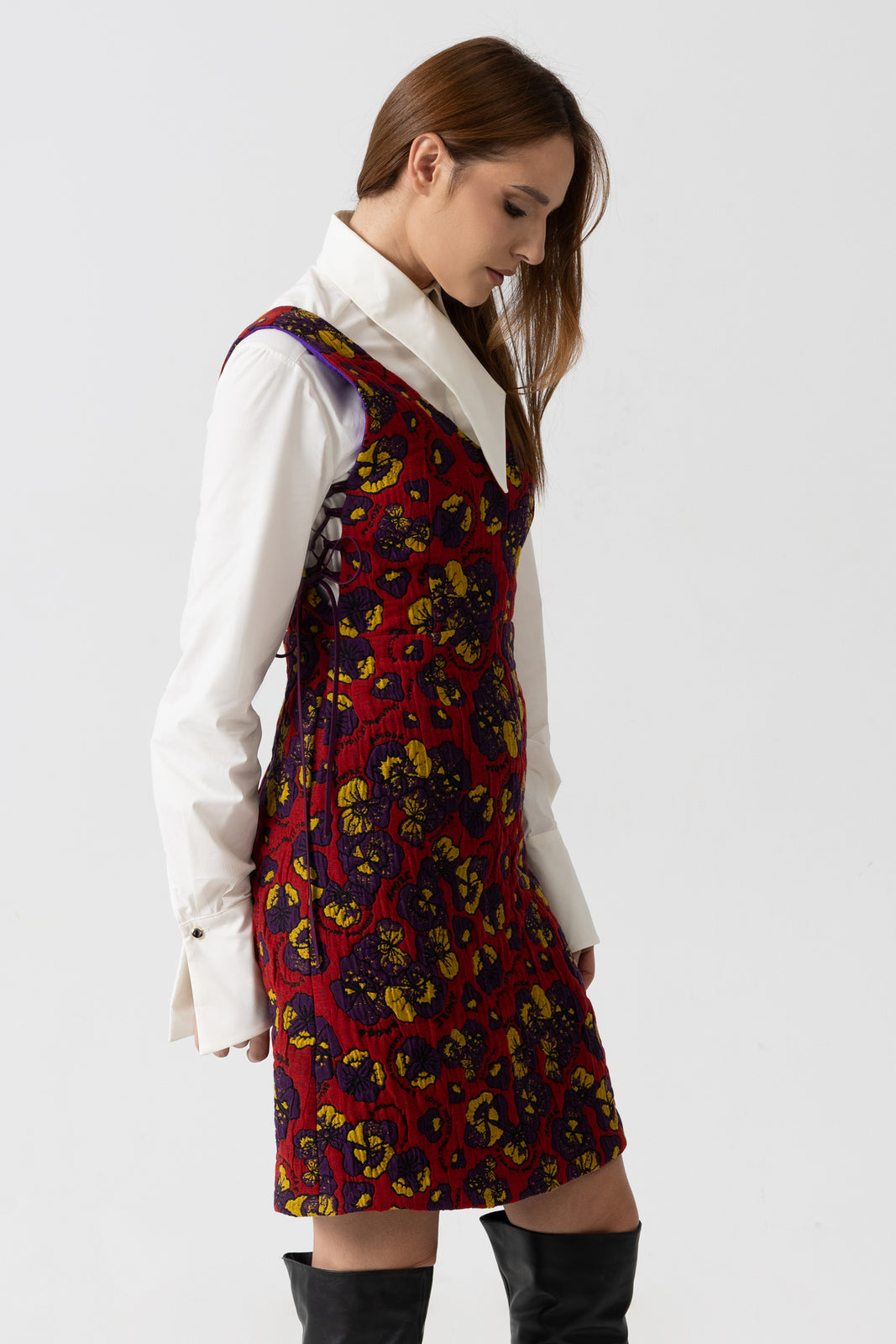 Load image into Gallery viewer, Dusty pink midi dress with cut-out shoulders