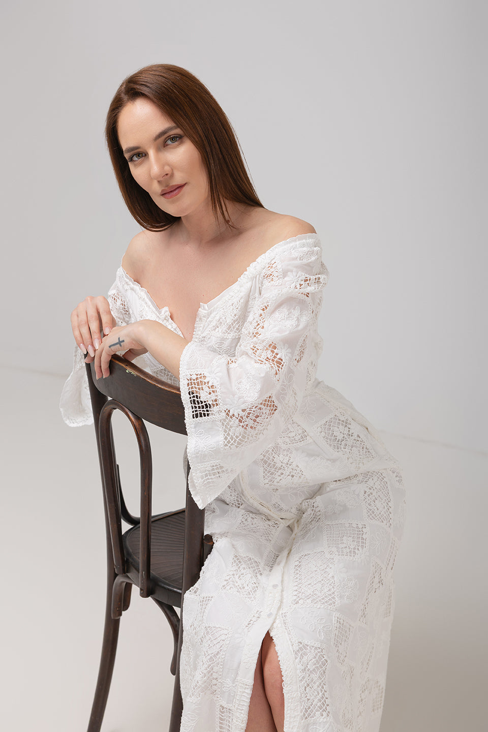 Load image into Gallery viewer, Denim off-shoulder midi dress with broken embroidery