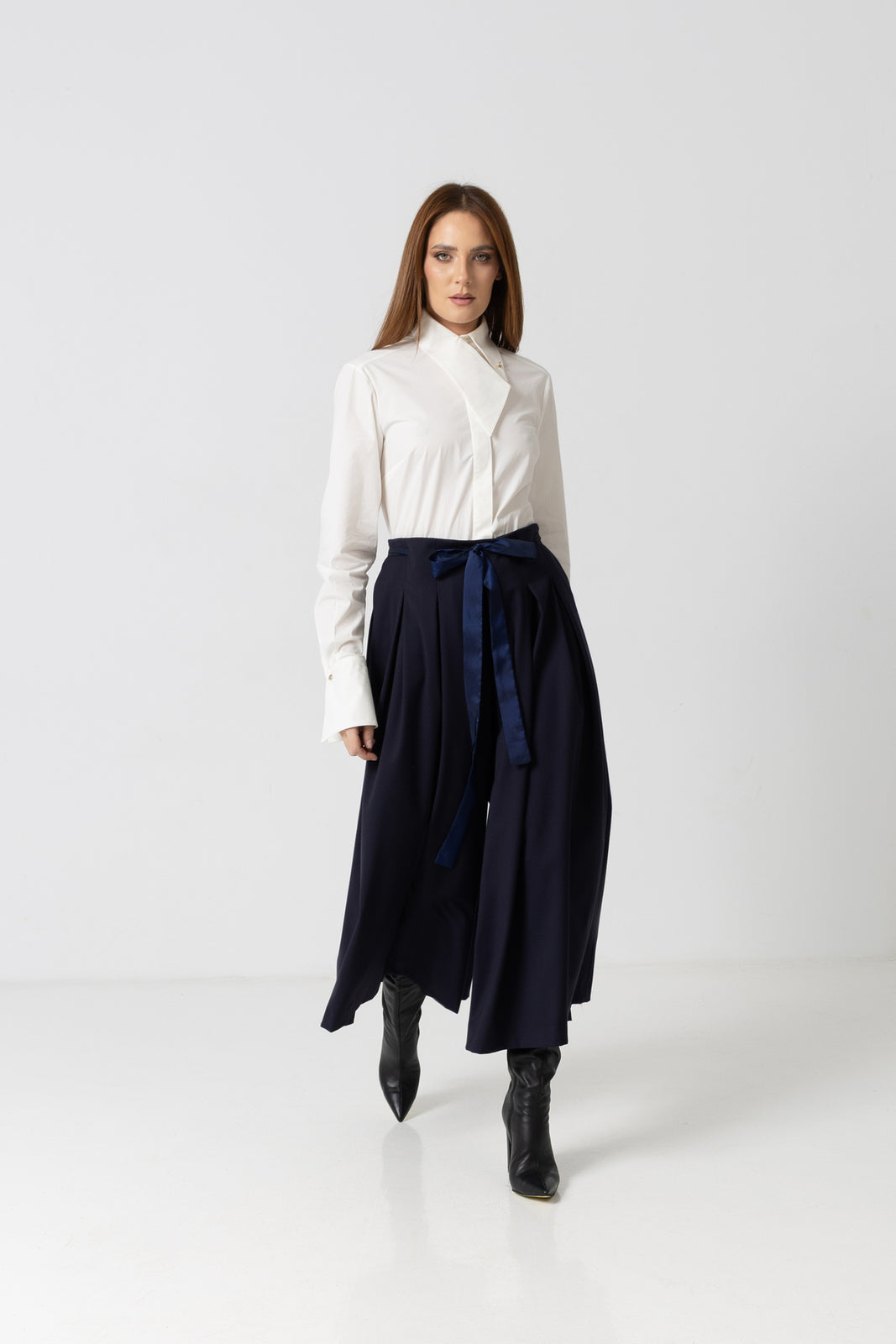 Load image into Gallery viewer, Midi white taffeta skirt