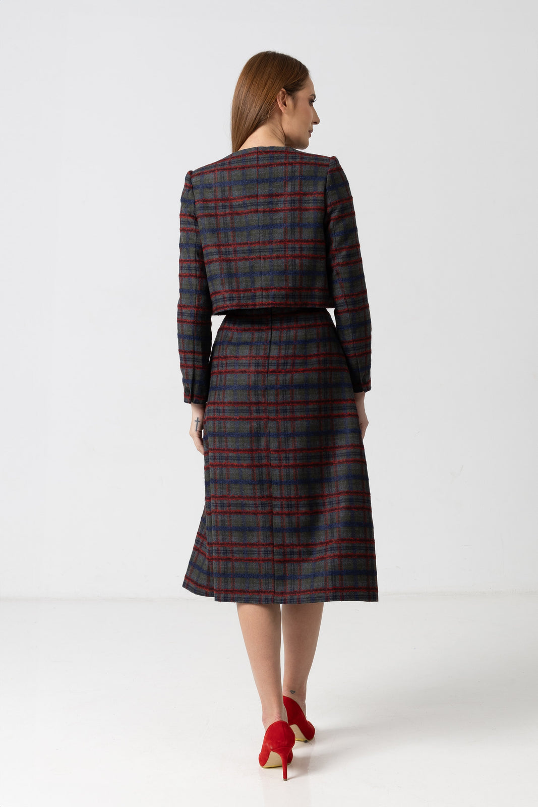 Load image into Gallery viewer, Midi white taffeta skirt