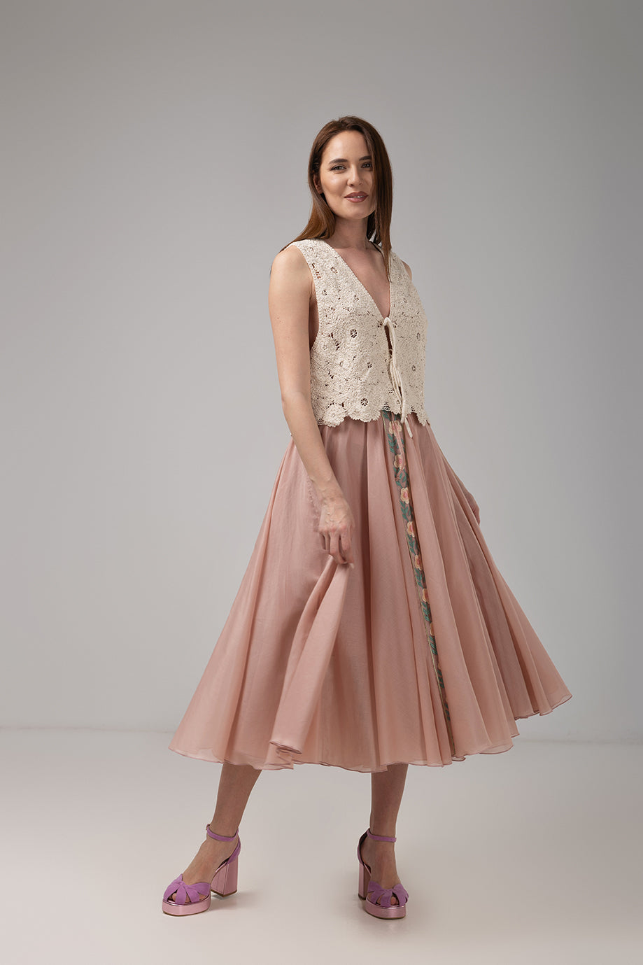 Load image into Gallery viewer, Yellow midi pleated skirt with elastic band