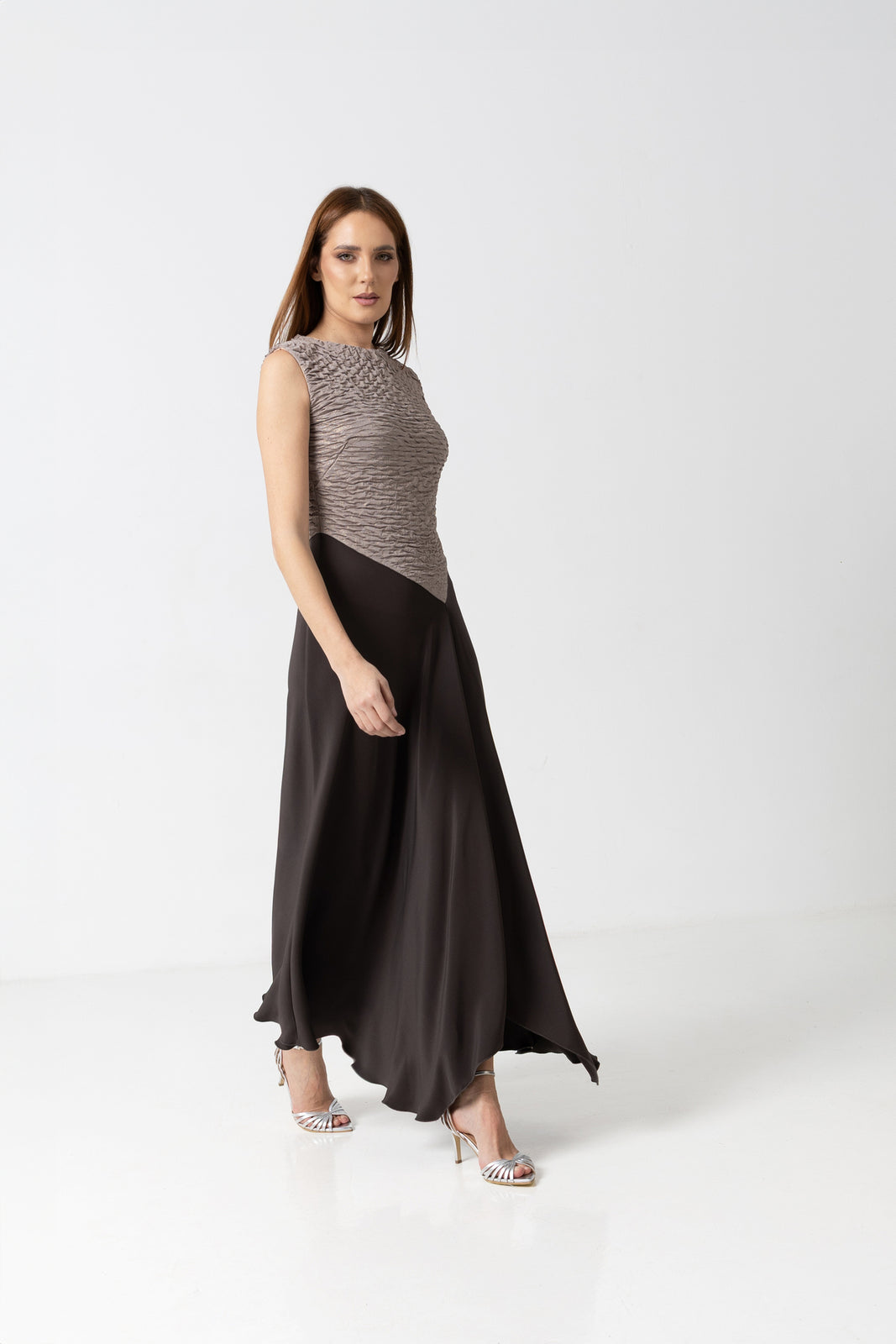 Load image into Gallery viewer, Dusty pink midi dress with cut-out shoulders