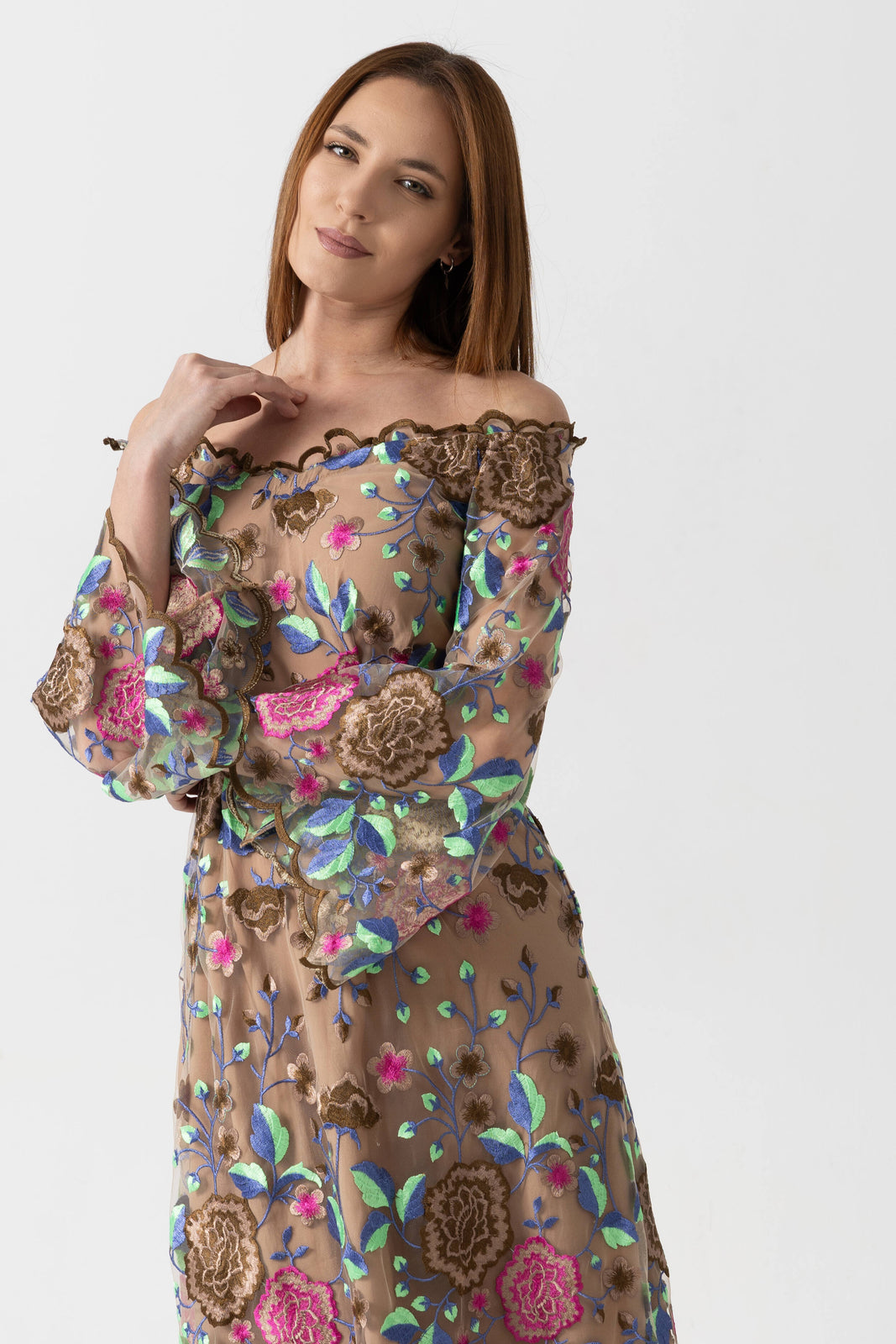 Load image into Gallery viewer, Dusty pink midi dress with cut-out shoulders