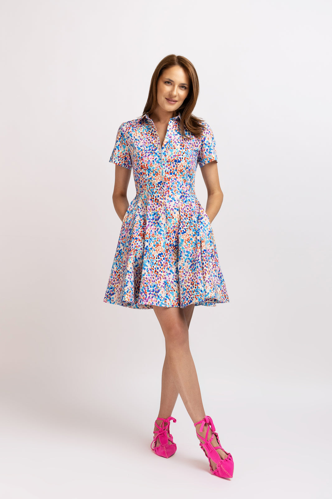 Load image into Gallery viewer, Short cotton dress with floral print and short sleeves