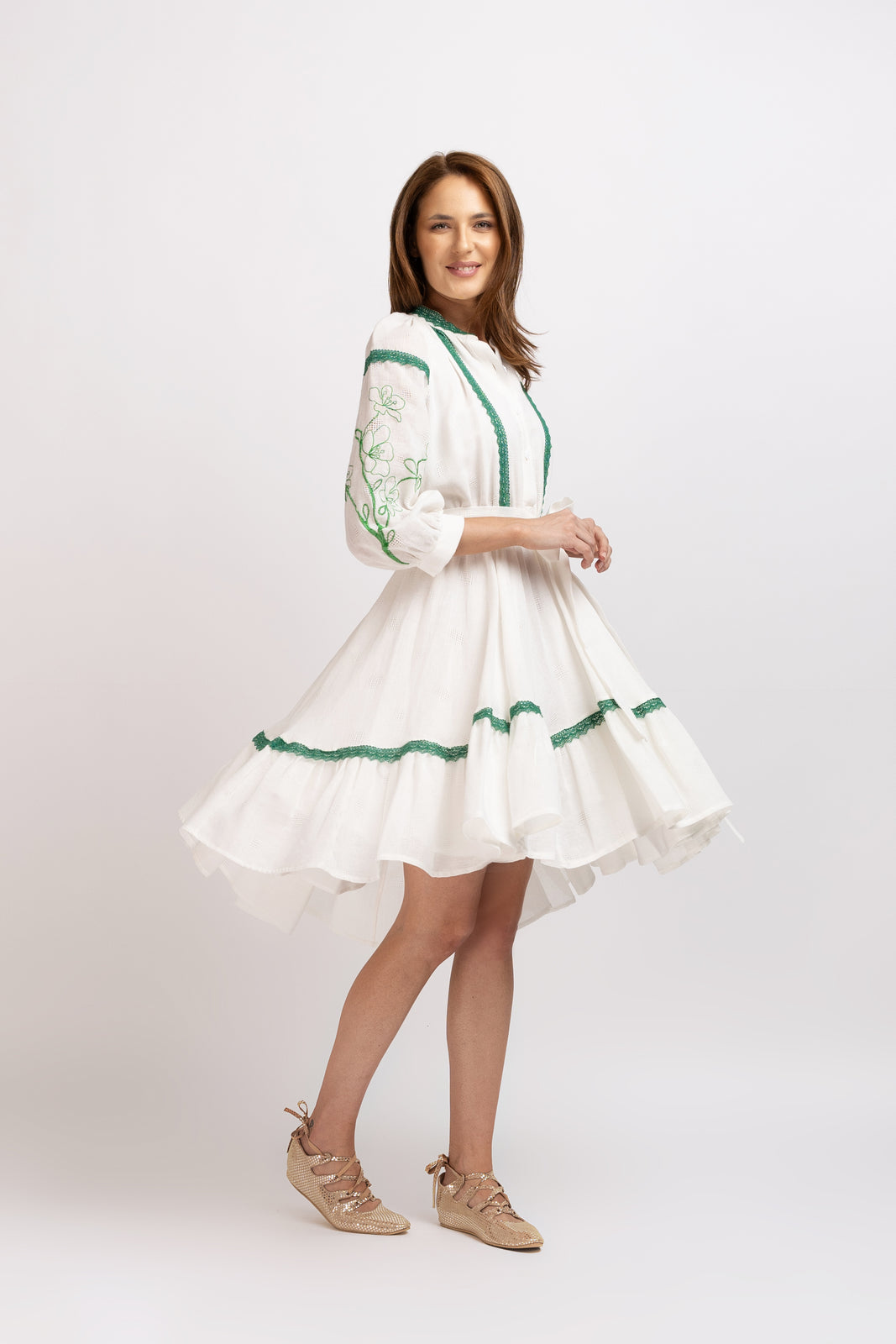 Incarca imaginea in galerie, Rochie midi asimetrica din bumbac si in cu broderie florala