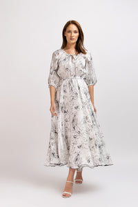 Long dress in vascose with 3/4 sleeves and drawstrings